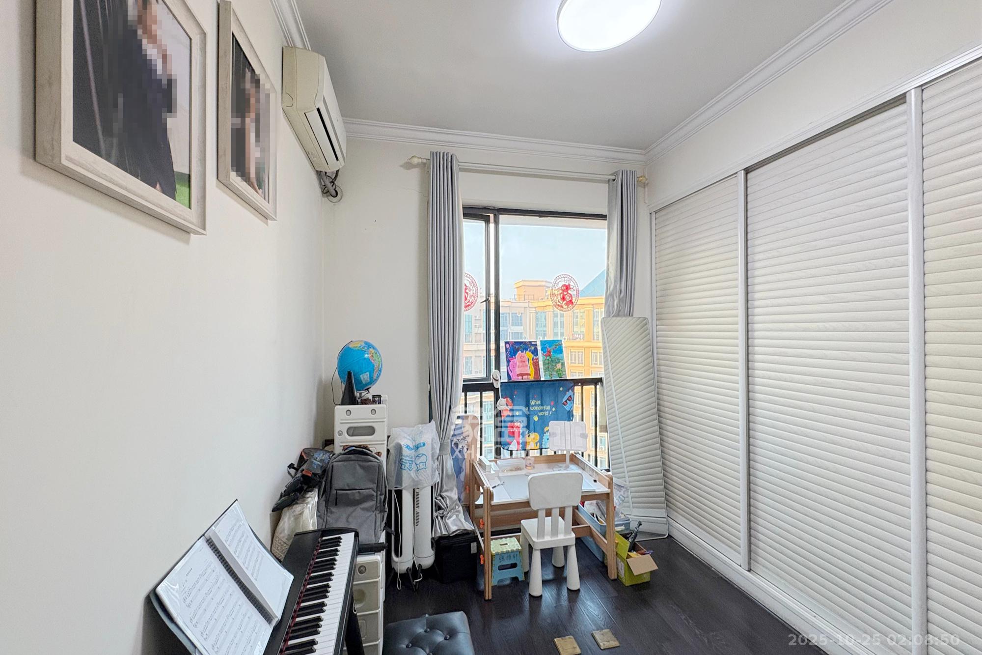 融圣国际  4室2厅2卫    225.0万 融圣国际  4室2厅2卫    225.0万其他