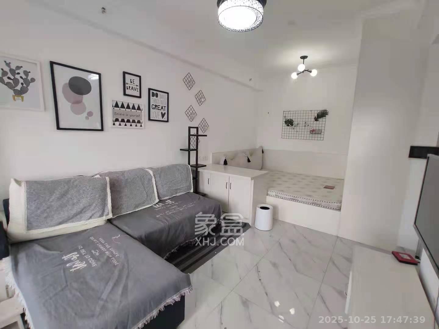 天鸿天府(天鸿中央大院) 1室1厅1卫 1900.0元/月 天鸿天府(天鸿中央大院) 1室1厅1卫 1900.0元/月室内图