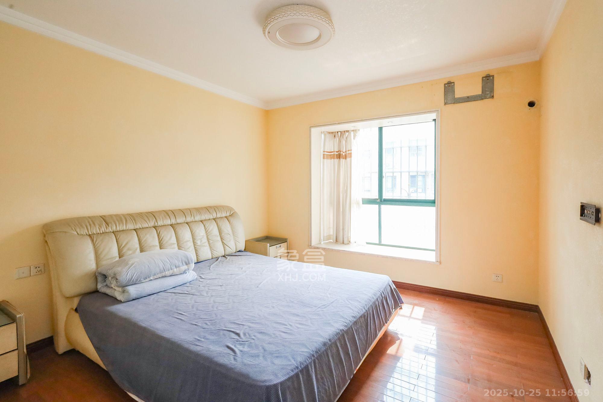 西江庭院（盐业集团宿舍）  4室2厅2卫    3700.0元/月室内图