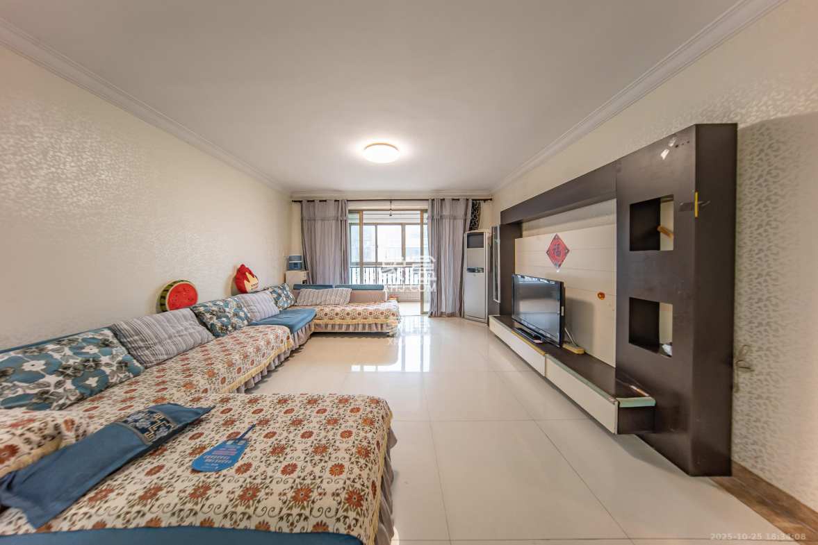 江山帝景雅典 3室2厅2卫 128.7万 江山帝景雅典 3室2厅2卫 128.7万客厅