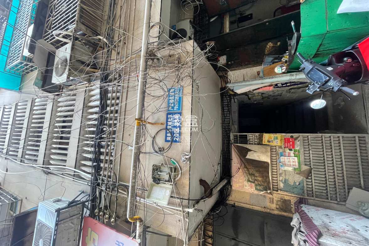 洞井商贸城 4室2厅1卫 1700.0元/月 洞井商贸城 4室2厅1卫 1700.0元/月室内图