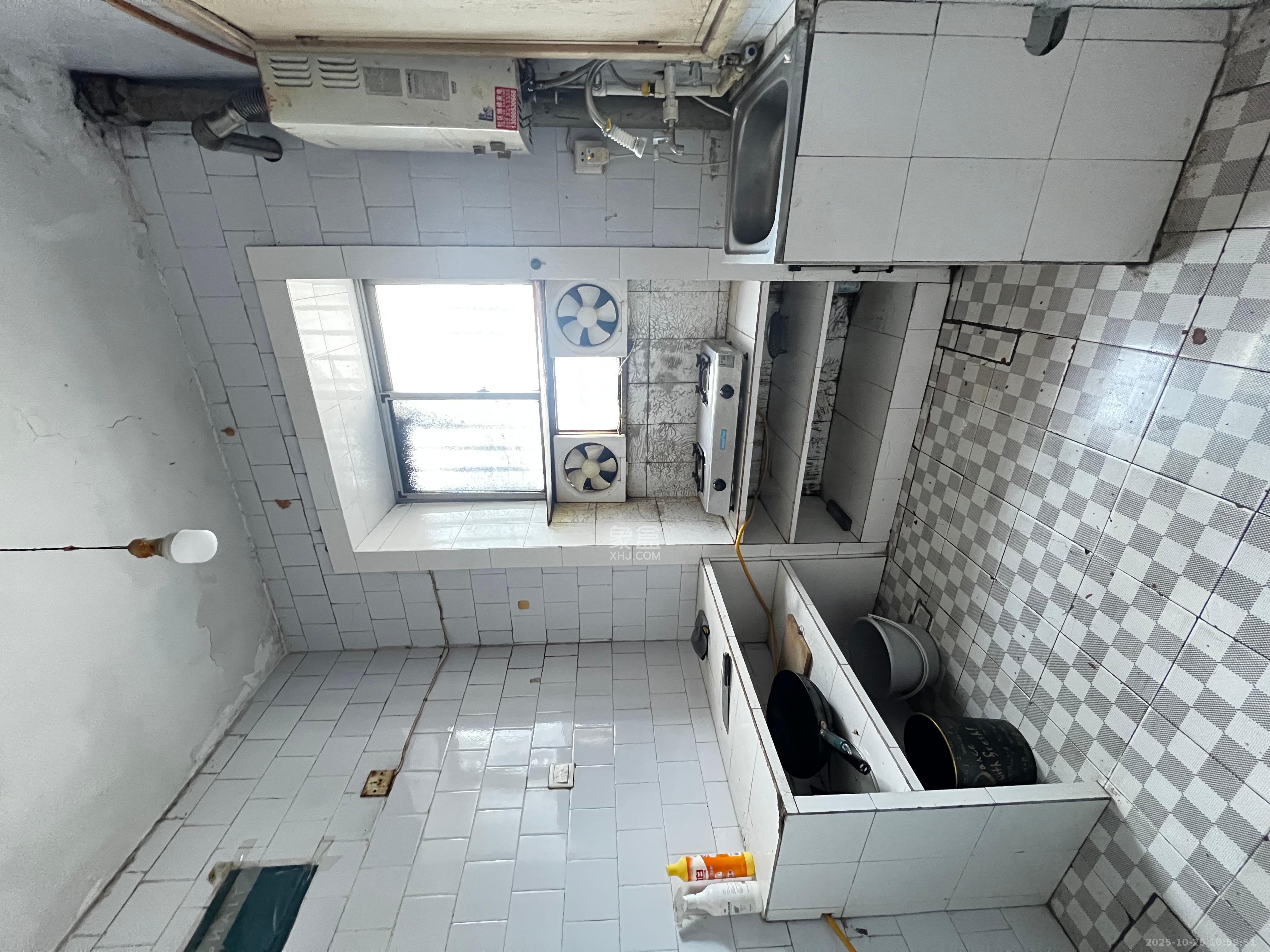 群芳园  3室2厅1卫    1500.0元/月室内图