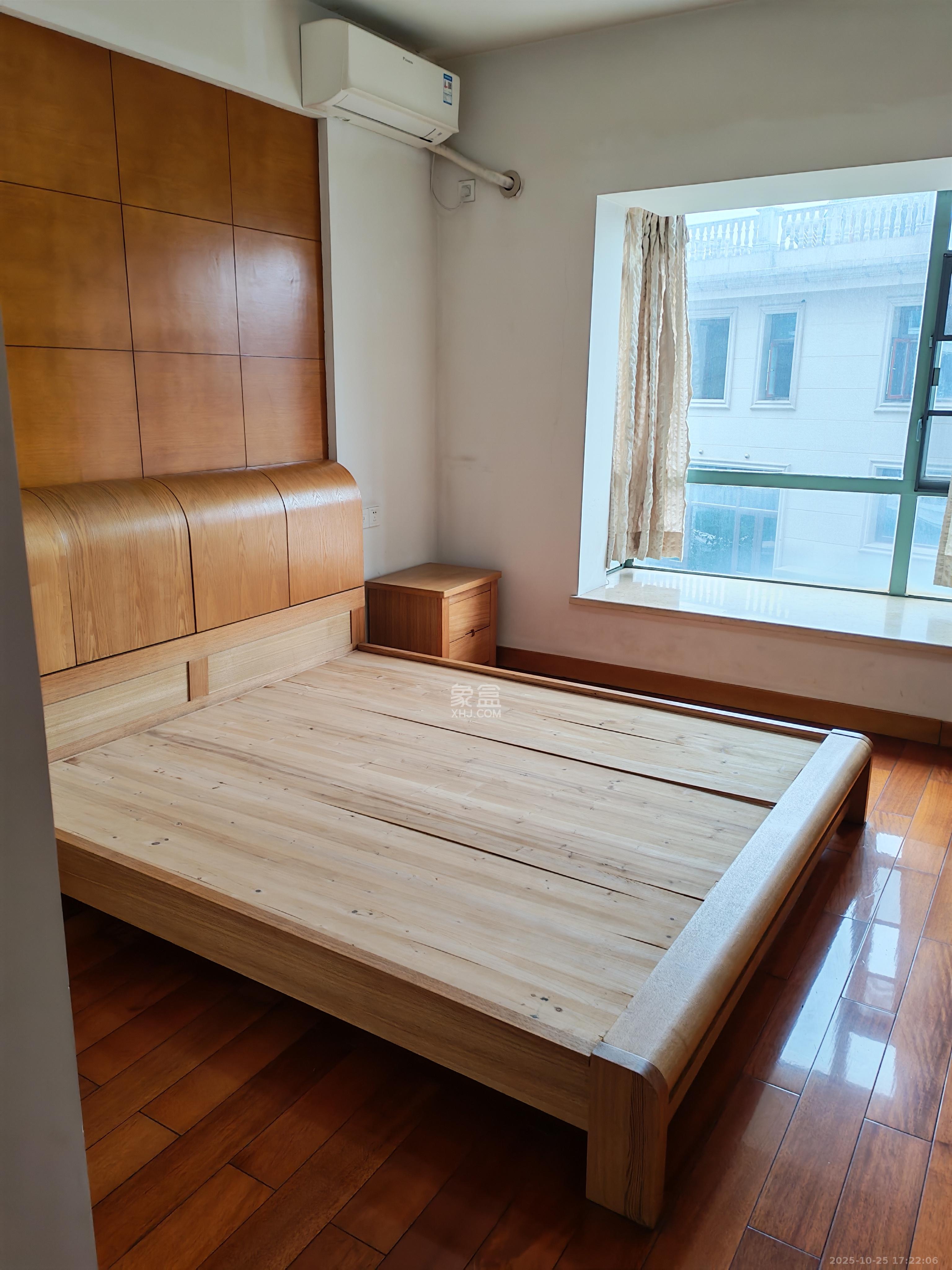 芙蓉区国土局单位房  3室2厅2卫    3000.0元/月室内图