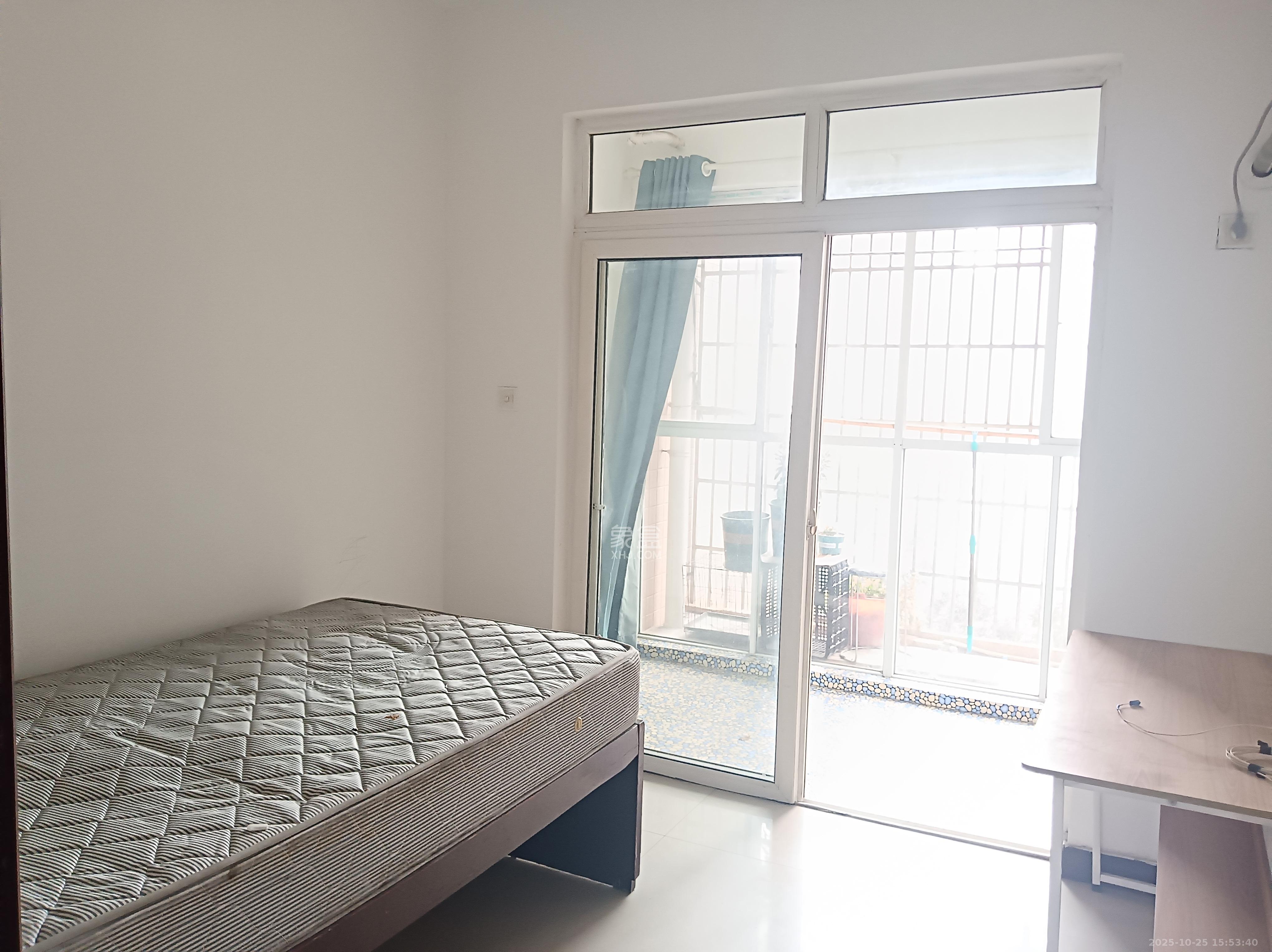 东门尚苑  3室2厅2卫    1600.0元/月室内图