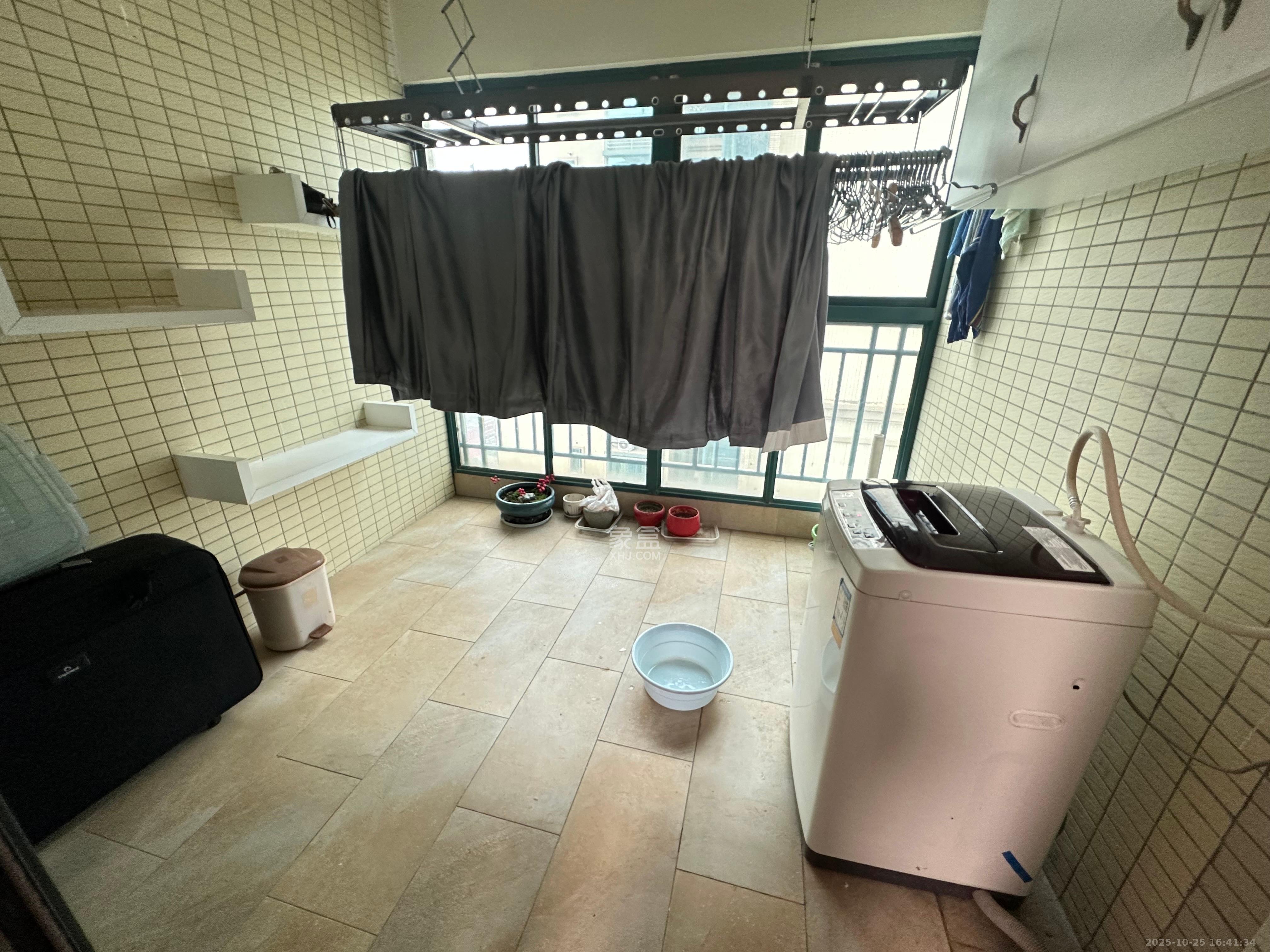 恒大华府  4室2厅2卫    5000.0元/月室内图