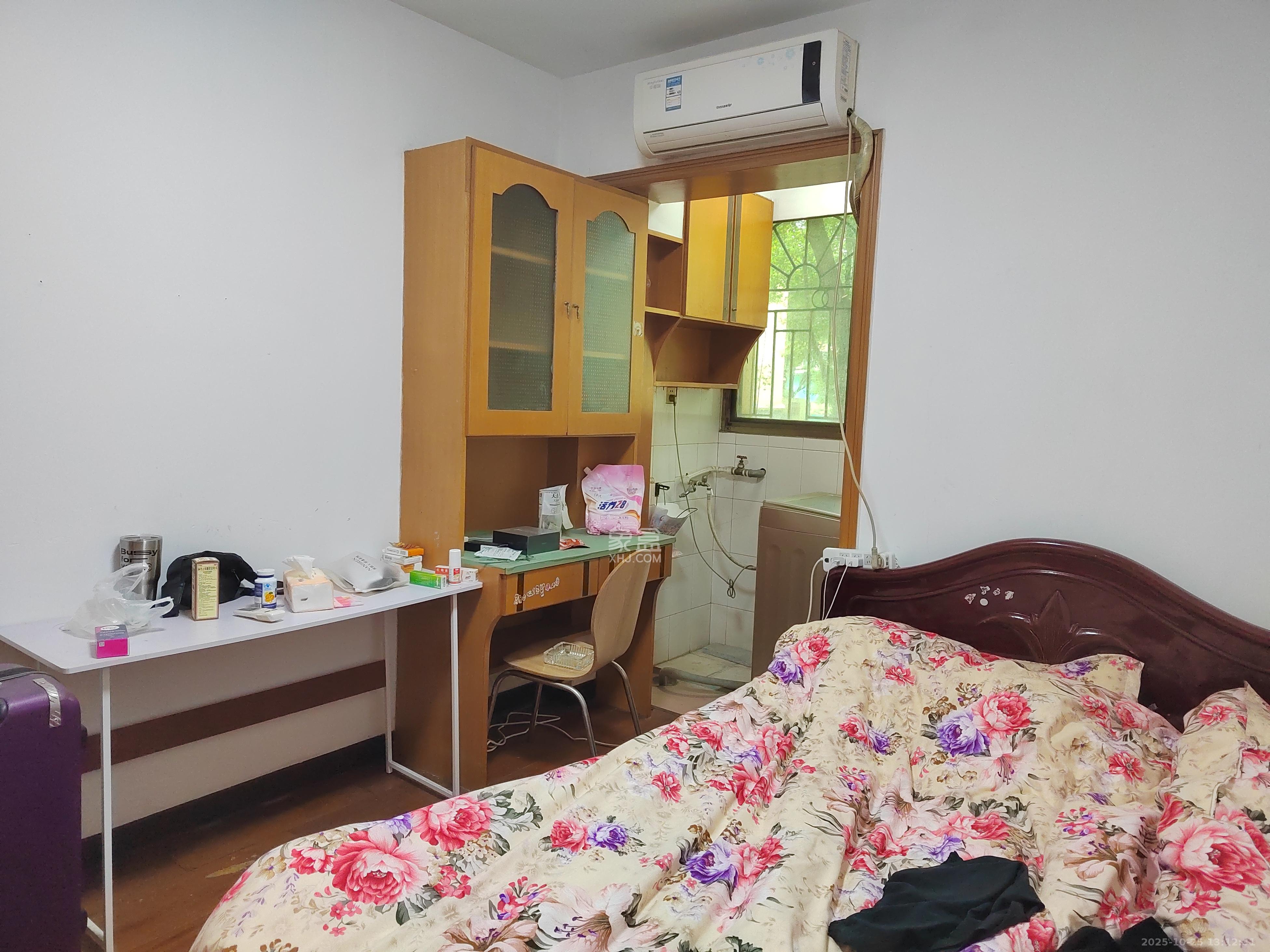 仁和家园 1室2厅1卫 1400.0元/月 仁和家园 1室2厅1卫 1400.0元/月室内图