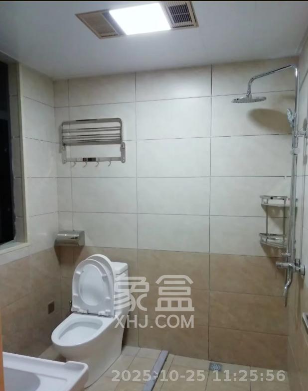 南山十里天池 3室2厅1卫 2100.0元/月 南山十里天池 3室2厅1卫 2100.0元/月室内图