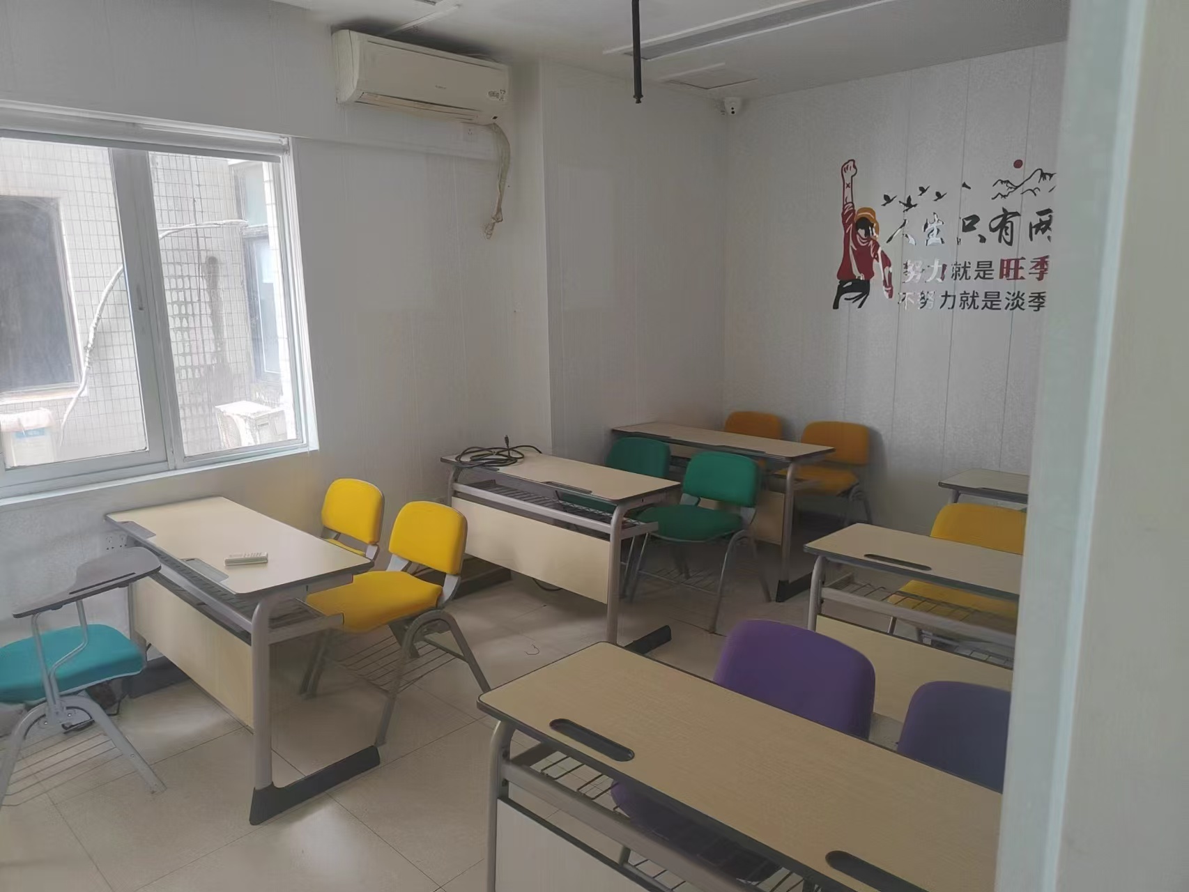 港澳申亚大厦   271.0㎡      8000.0元/月室内图