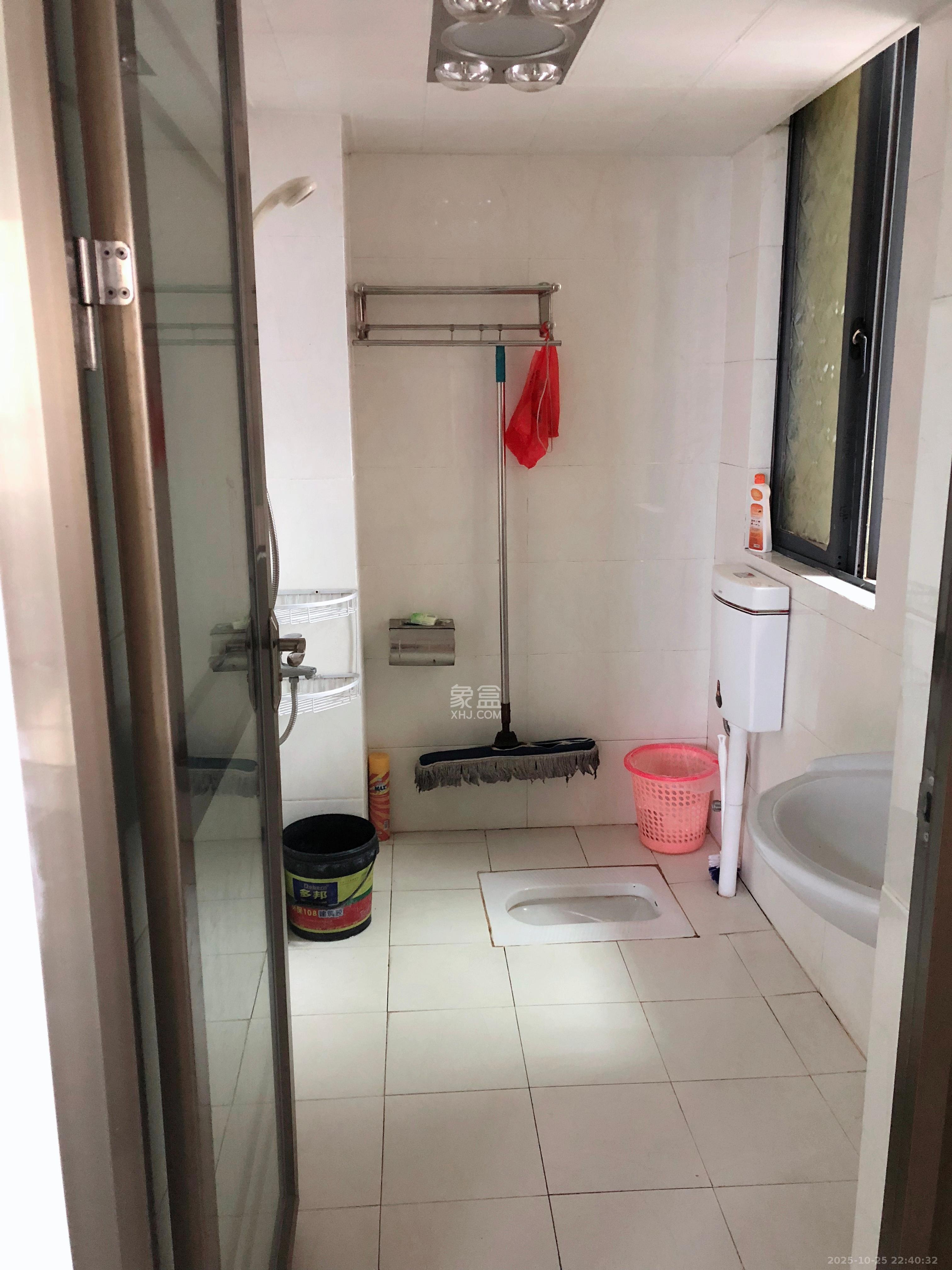 深业睿城  2室2厅1卫    1800.0元/月 深业睿城  2室2厅1卫    1800.0元/月室内图