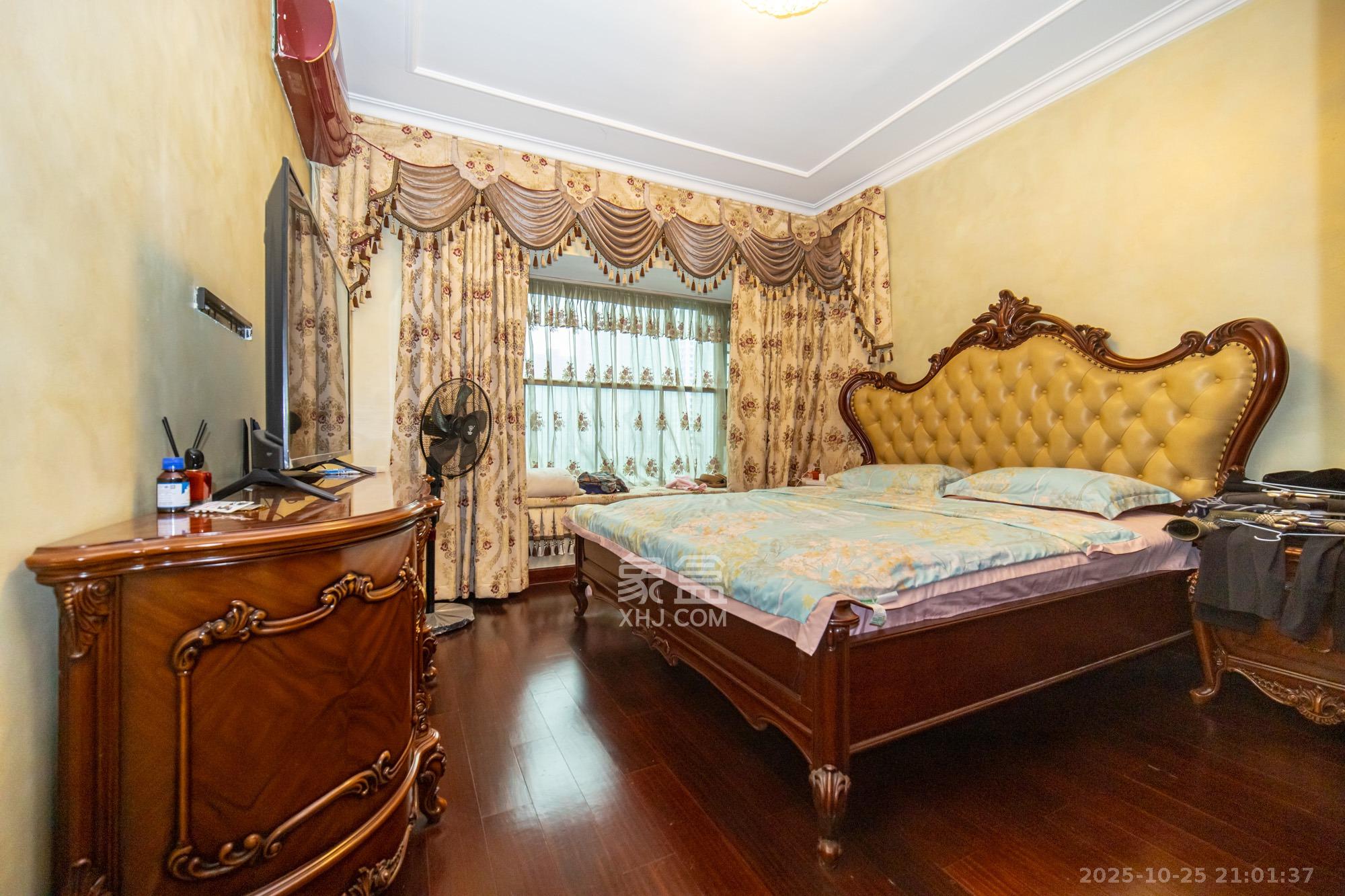 恒大翡翠华庭 3室2厅1卫 106.0万 恒大翡翠华庭 3室2厅1卫 106.0万卧室