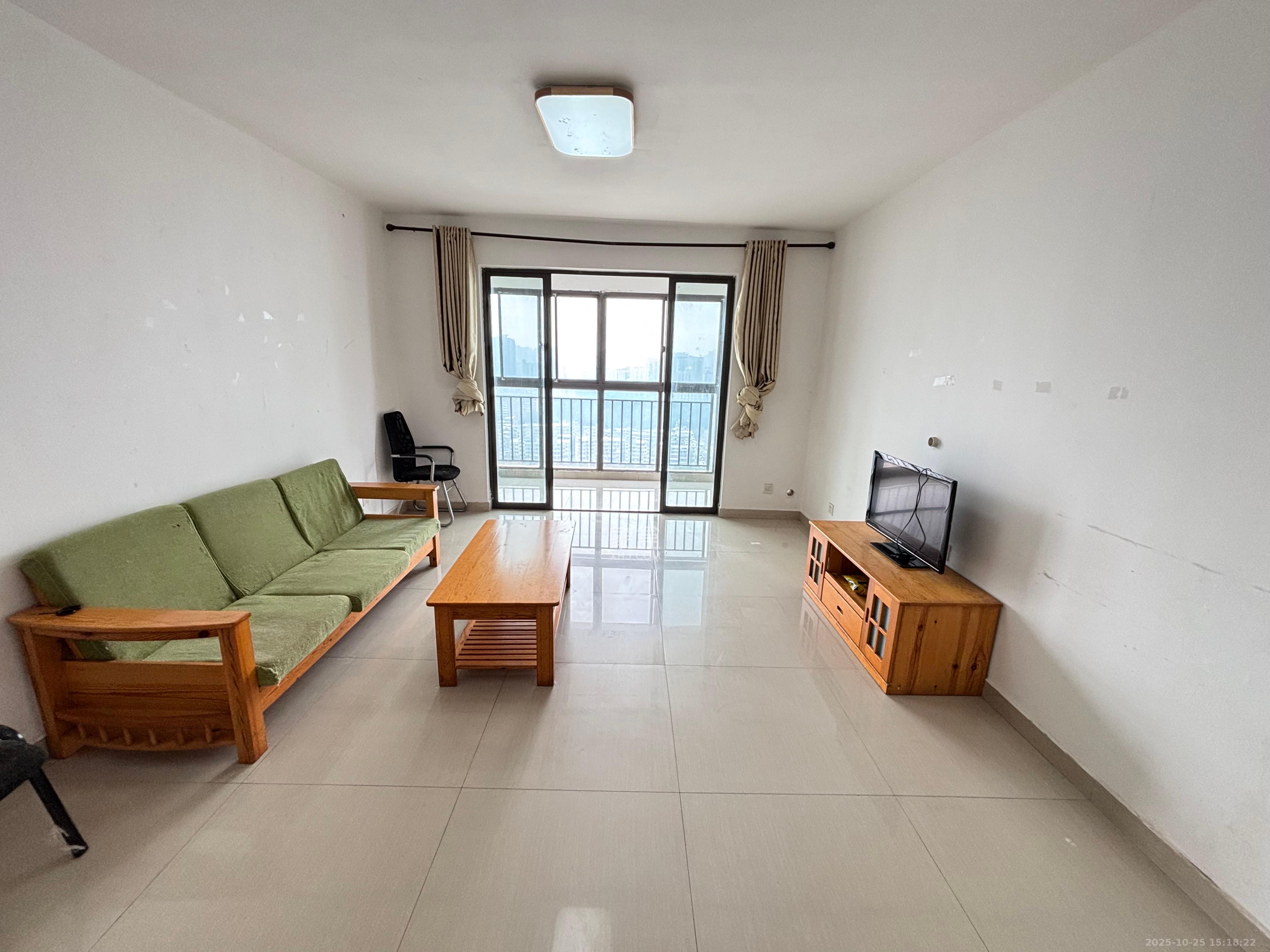 钱隆樽品(一、二、三期)  2室1厅1卫    2000.0元/月 钱隆樽品(一、二、三期)  2室1厅1卫    2000.0元/月