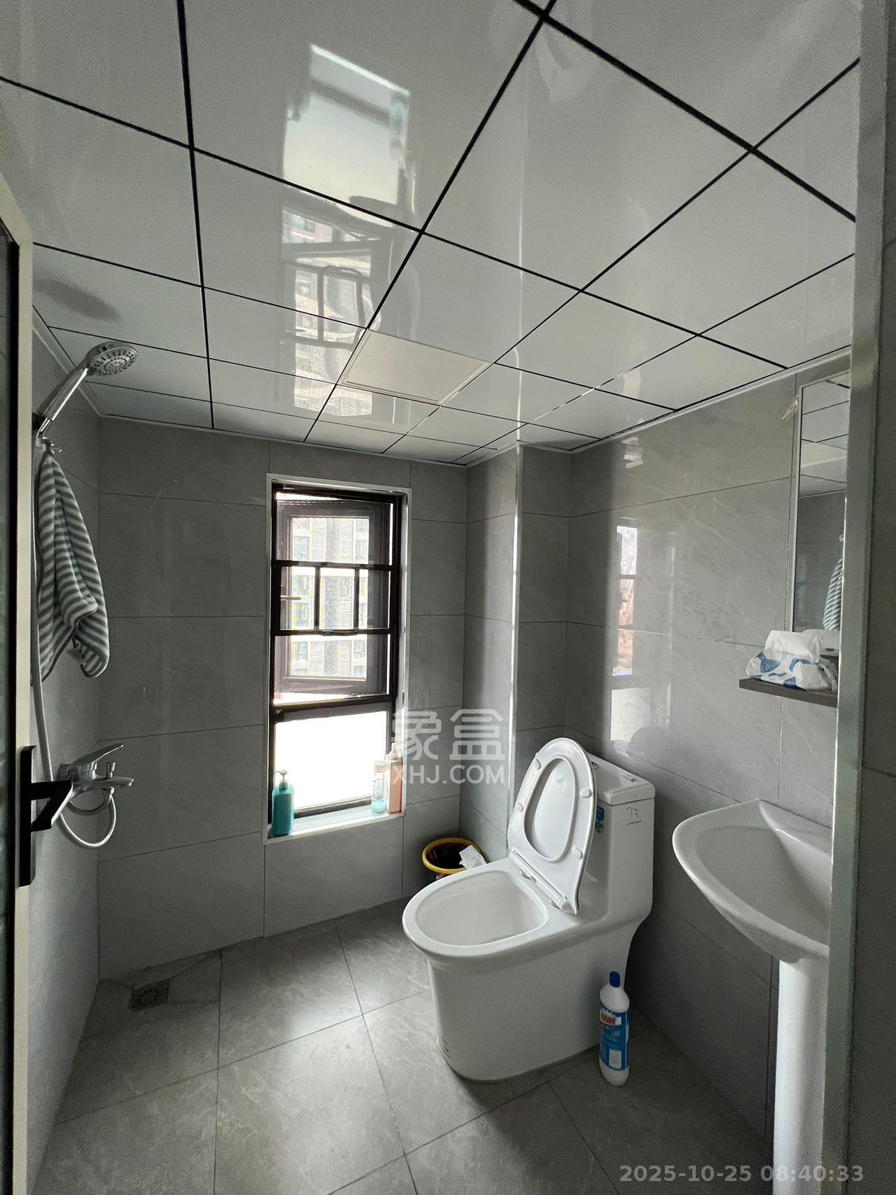 万科金色梦想B区  3室2厅1卫    2700.0元/月 万科金色梦想B区  3室2厅1卫    2700.0元/月室内图