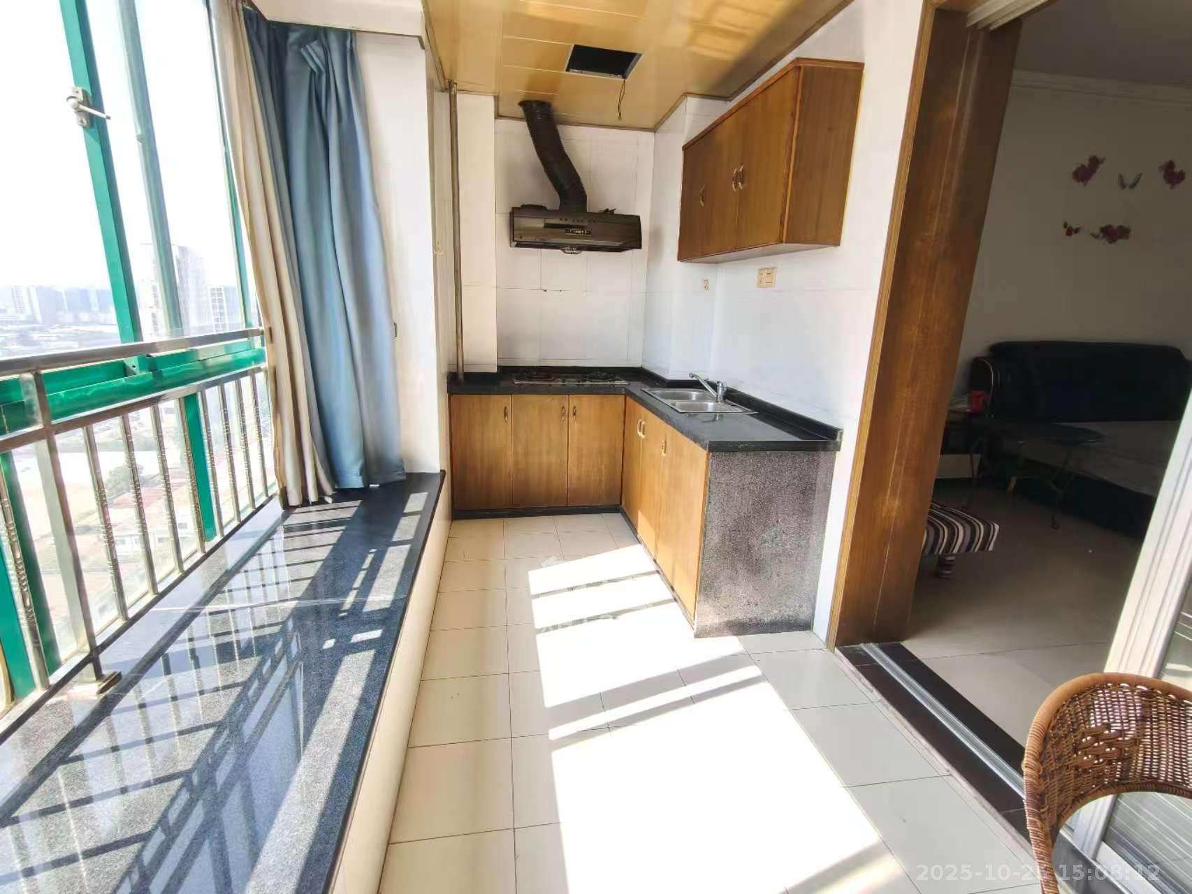 明城公寓  1室1厅1卫    800.0元/月室内图