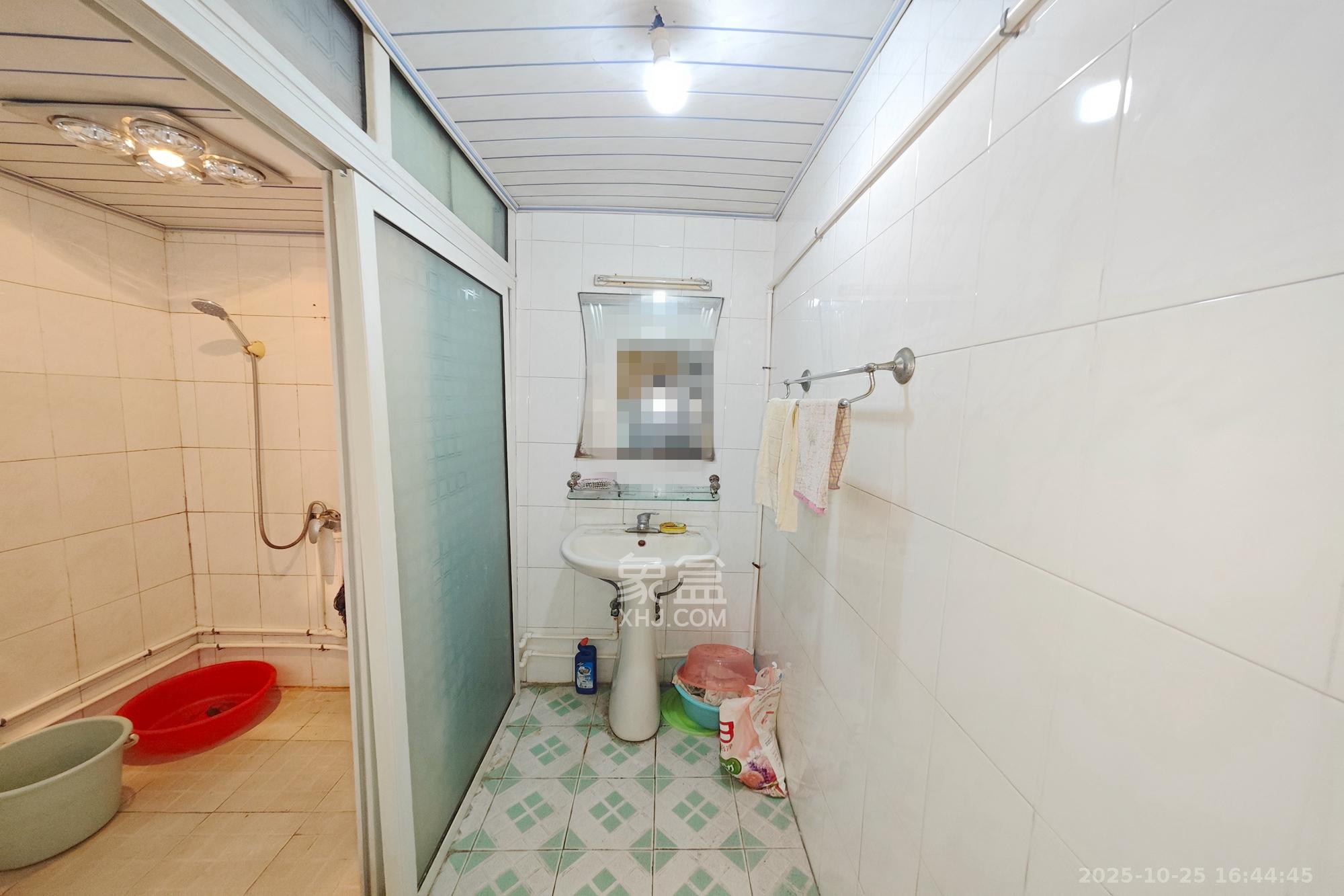 桂花路铁建宿舍  2室2厅1卫    39.0万其他