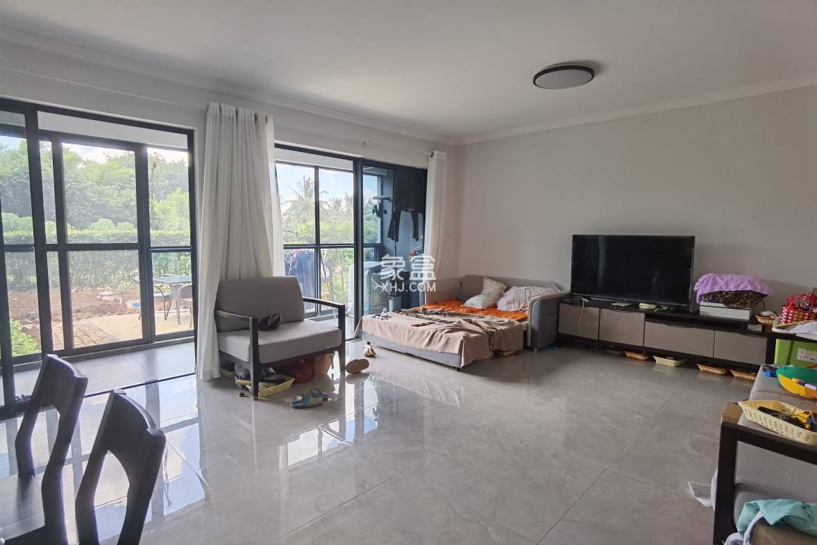 观澜湖-君悦公馆 2室1厅1卫 128.0万 观澜湖-君悦公馆 2室1厅1卫 128.0万客厅