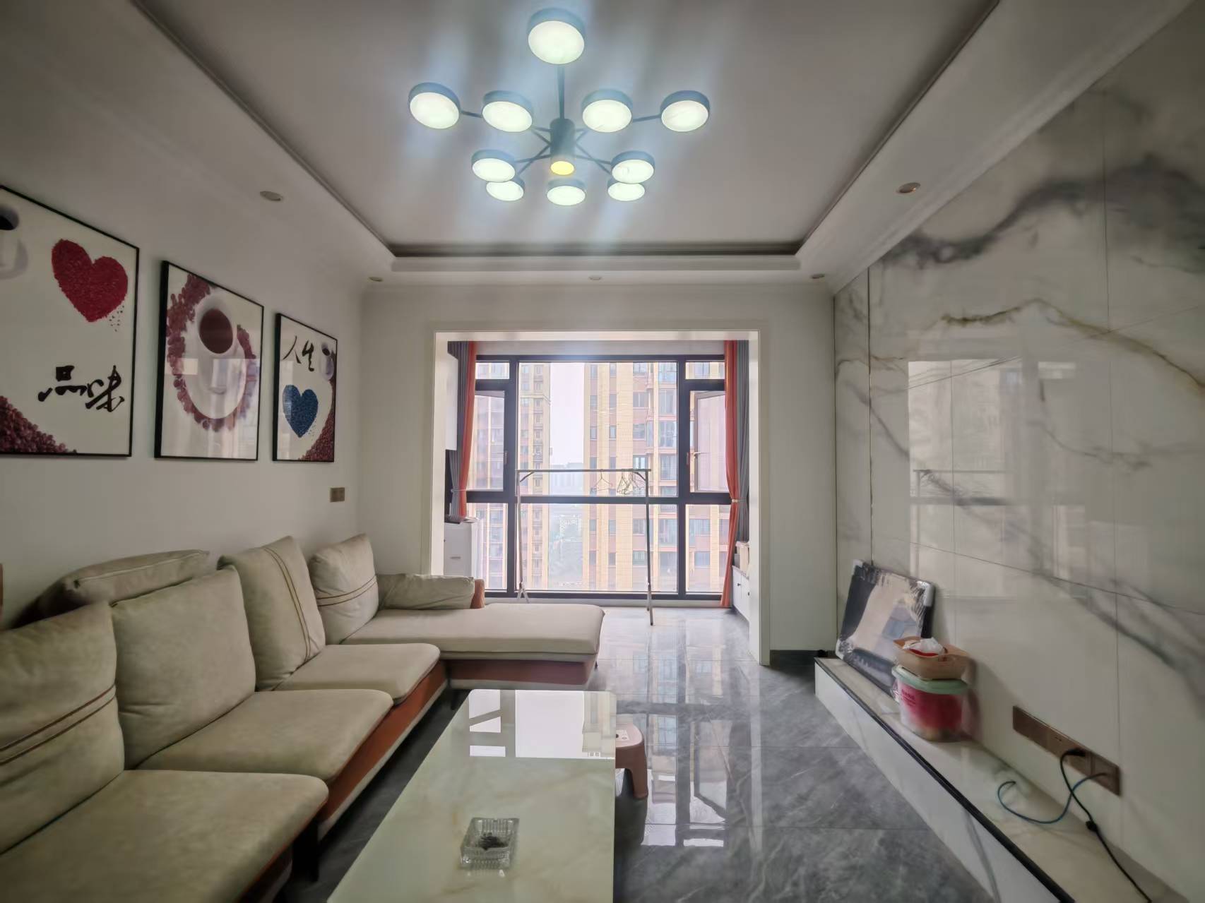 保利香槟国际  3室2厅2卫    1800.0元/月 保利香槟国际  3室2厅2卫    1800.0元/月