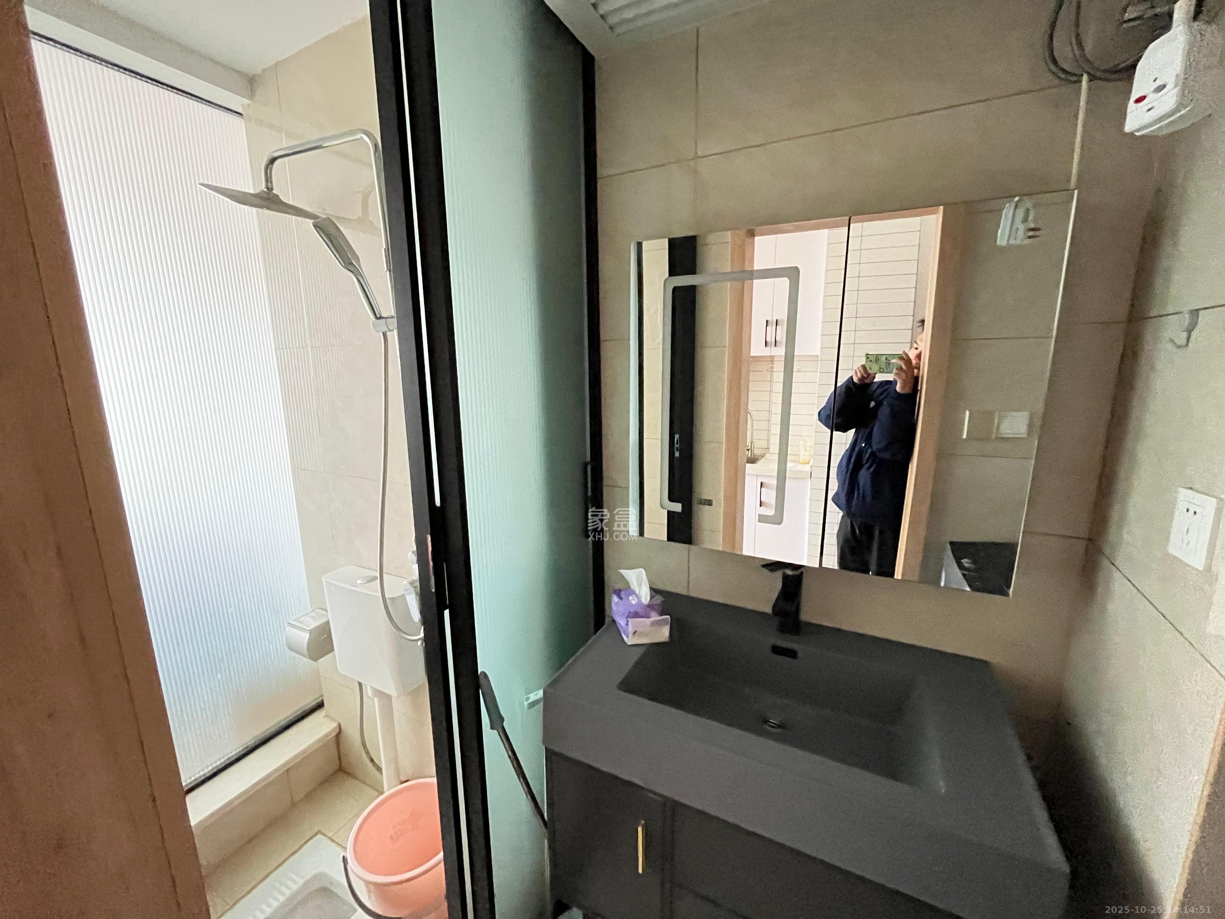 长沙高铁吾悦广场 1室1厅1卫 1500.0元/月 长沙高铁吾悦广场 1室1厅1卫 1500.0元/月室内图