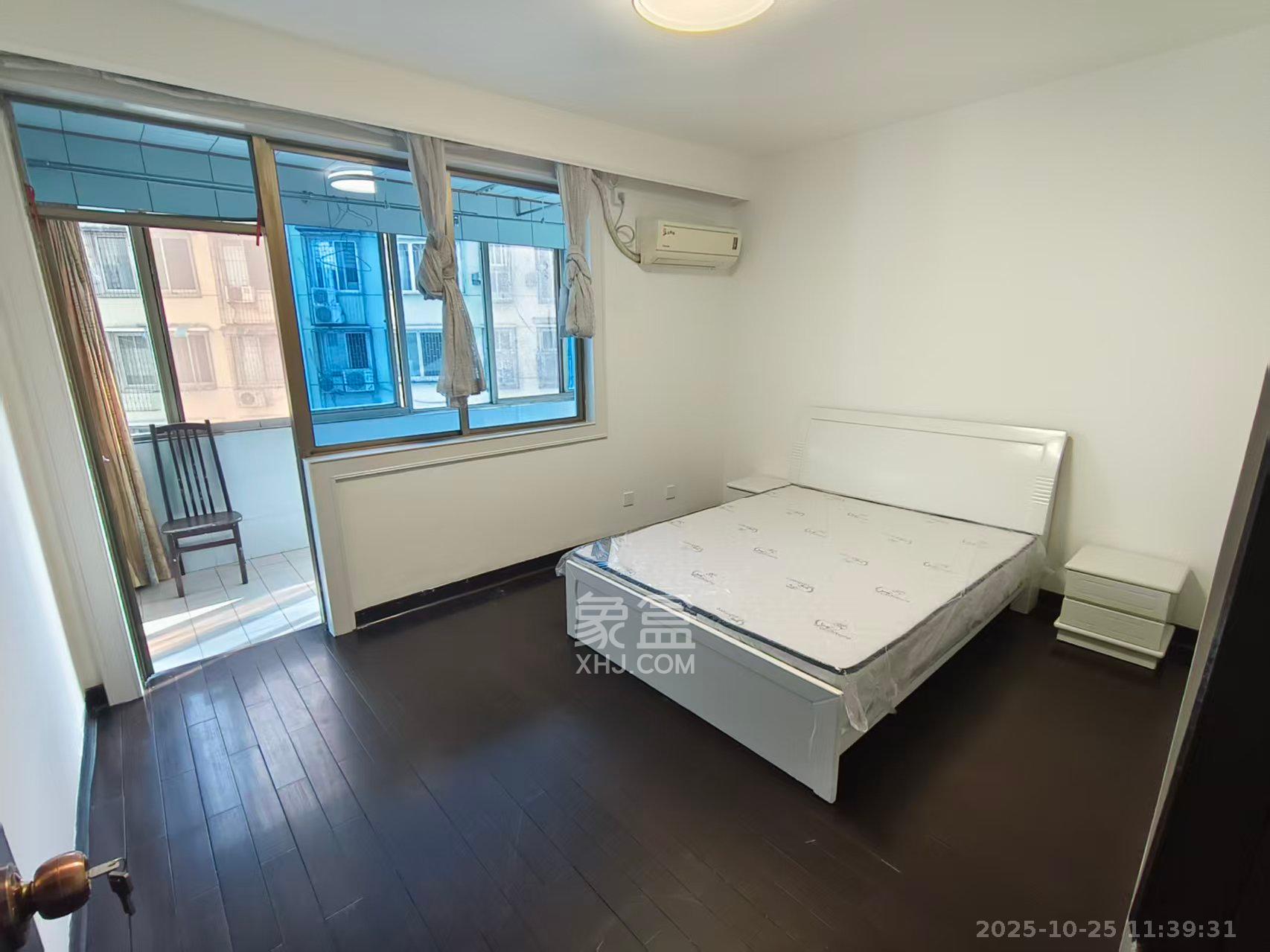 长沙市自来水公司住宅小区（白沙路119号）  2室2厅1卫    2500.0元/月室内图