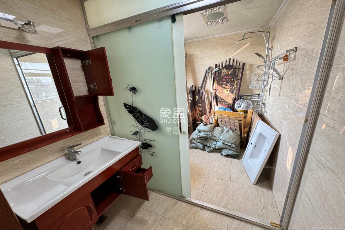 美林银谷  3室2厅2卫    3000.0元/月 美林银谷  3室2厅2卫    3000.0元/月室内图