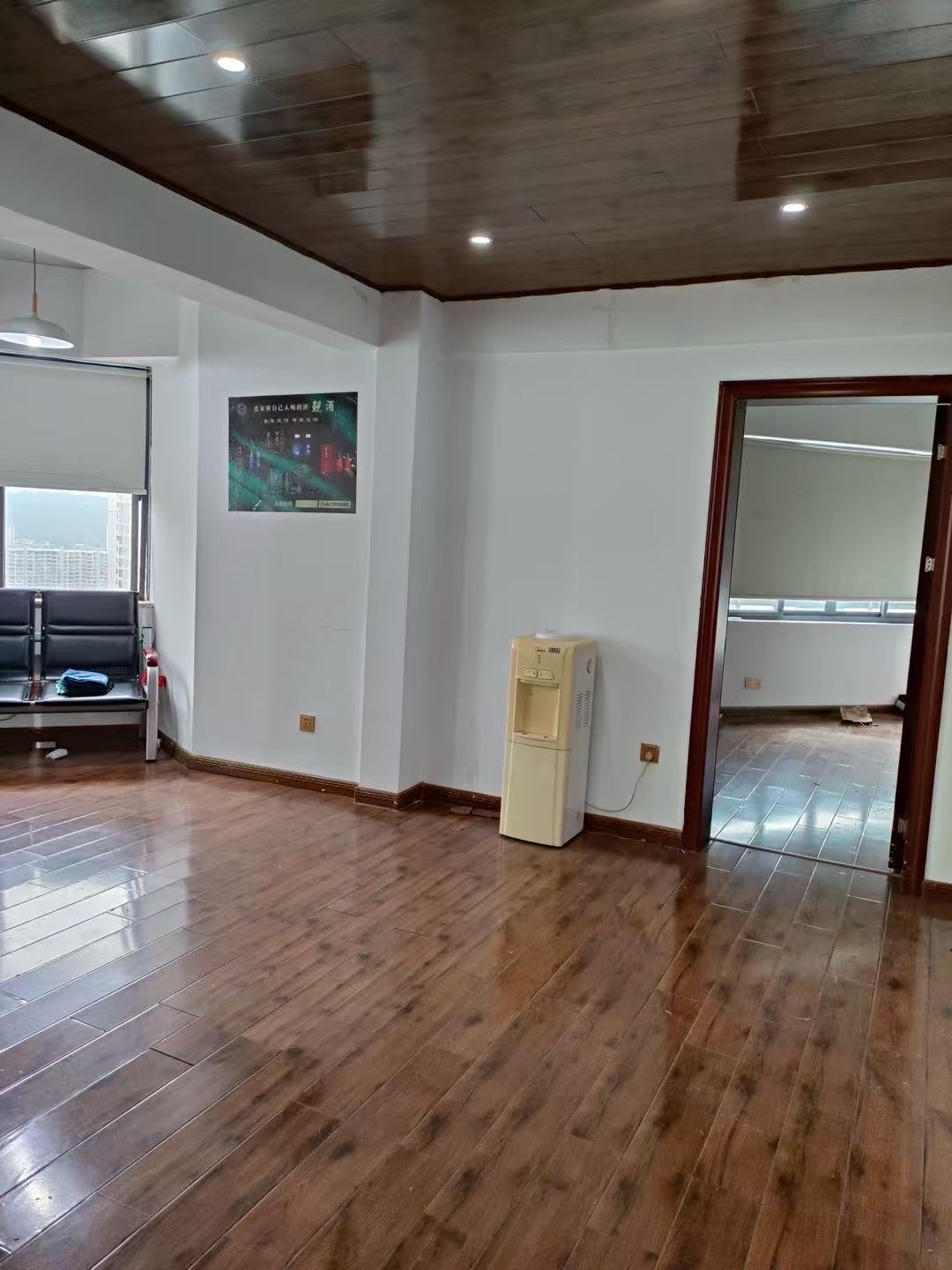 黄金大厦  1室1厅1卫    1500.0元/月室内图