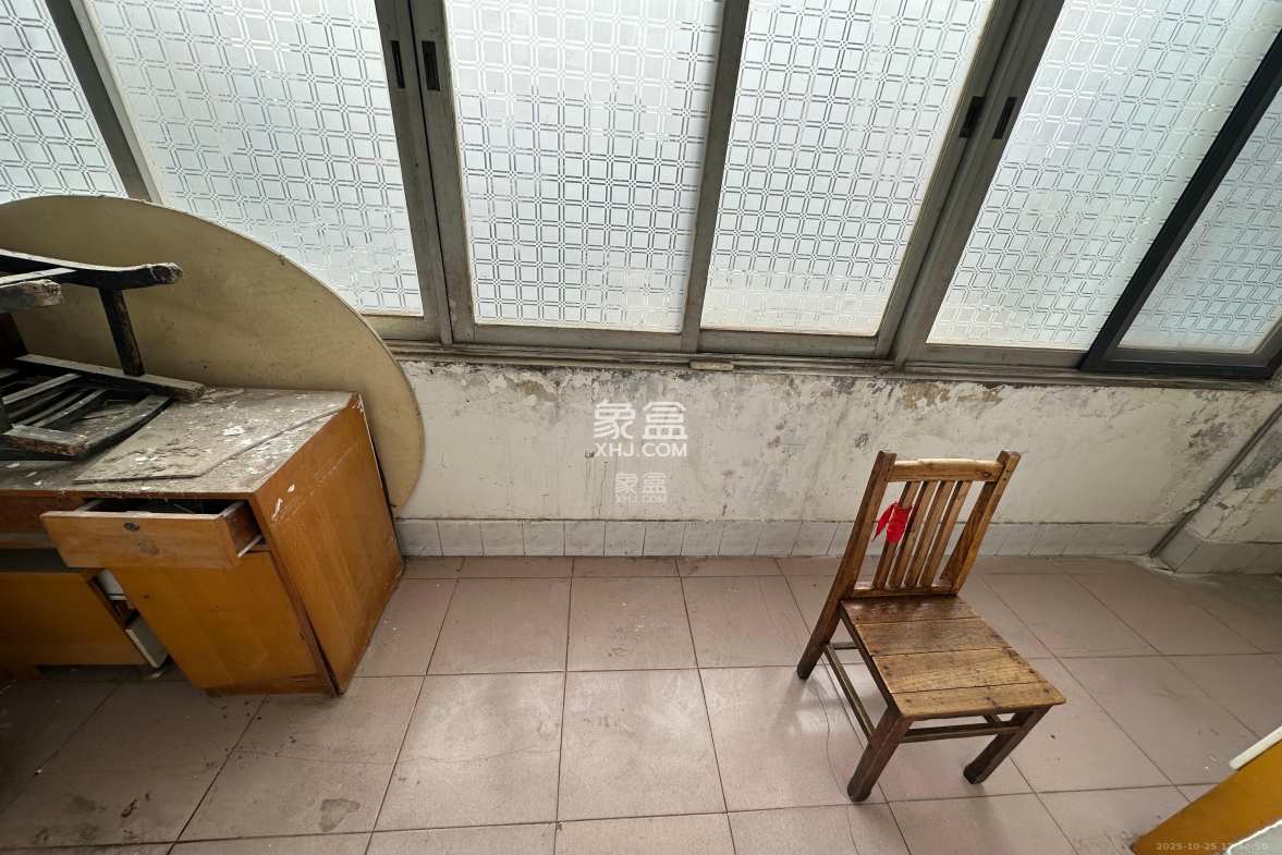 长重机械厂宿舍 3室2厅1卫 1100.0元/月 长重机械厂宿舍 3室2厅1卫 1100.0元/月室内图