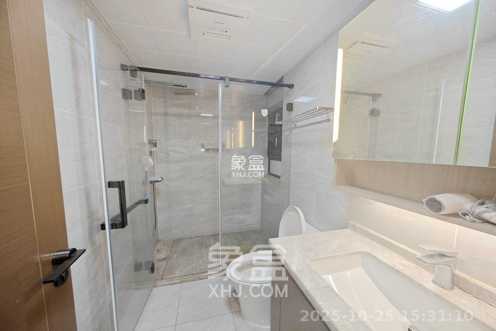 万科魅力之城天阔里  4室2厅2卫    4000.0元/月室内图