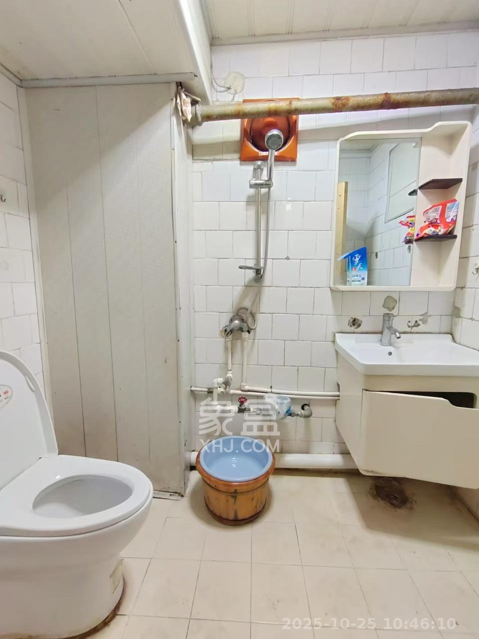 中国铝业单位宿舍  2室2厅1卫    2500.0元/月室内图