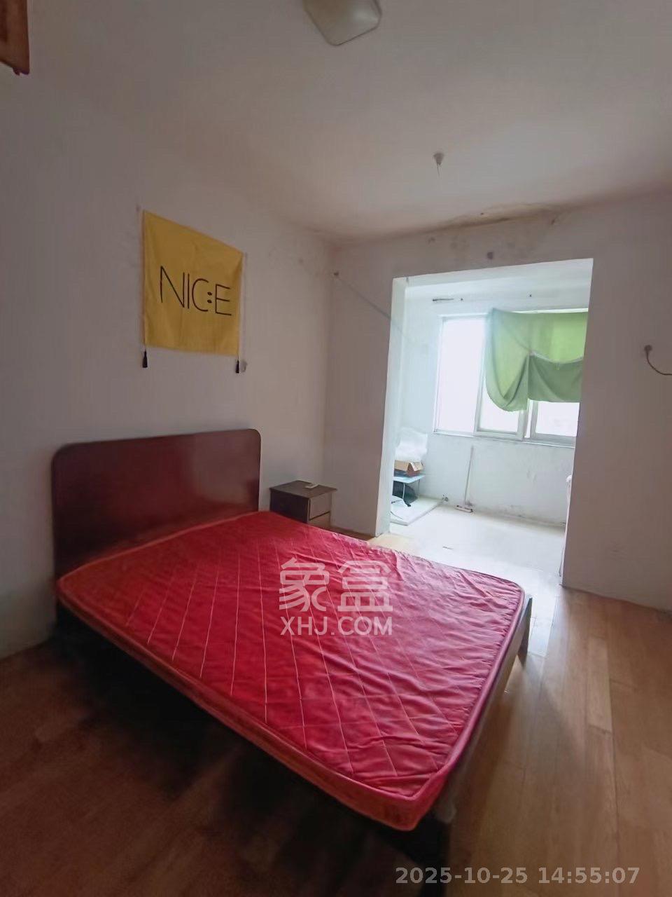 中国铝业单位宿舍  2室1厅1卫    2000.0元/月 中国铝业单位宿舍  2室1厅1卫    2000.0元/月室内图