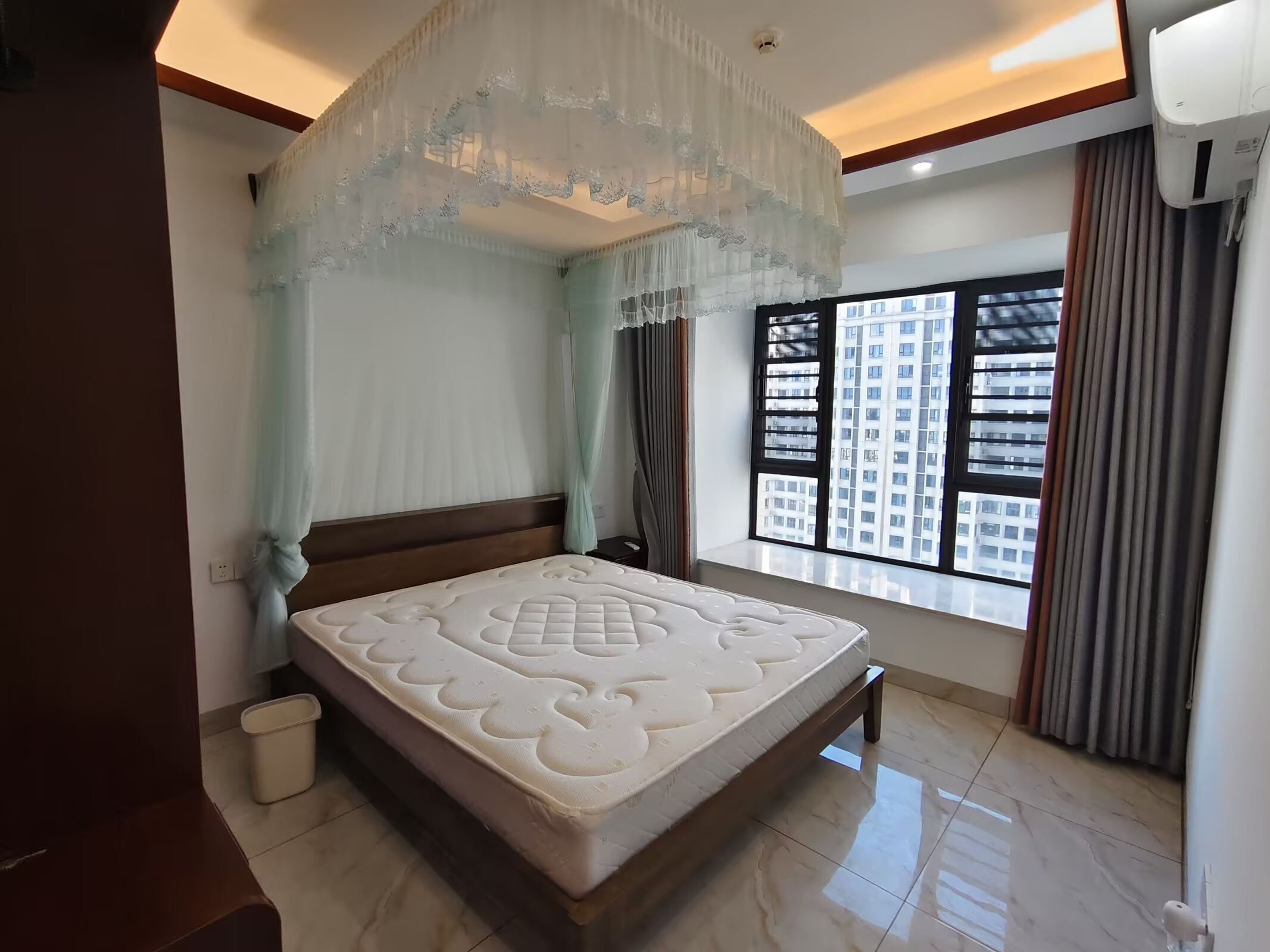 金城新天地  3室2厅2卫    4000.0元/月室内图