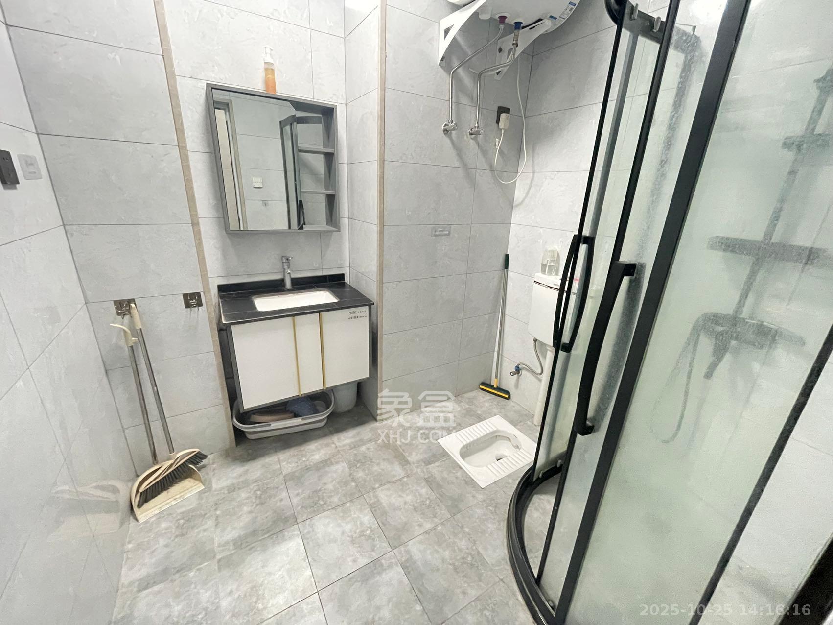 梅溪峰汇(房聚梅溪壹中心)  1室1厅1卫    1600.0元/月 梅溪峰汇(房聚梅溪壹中心)  1室1厅1卫    1600.0元/月室内图