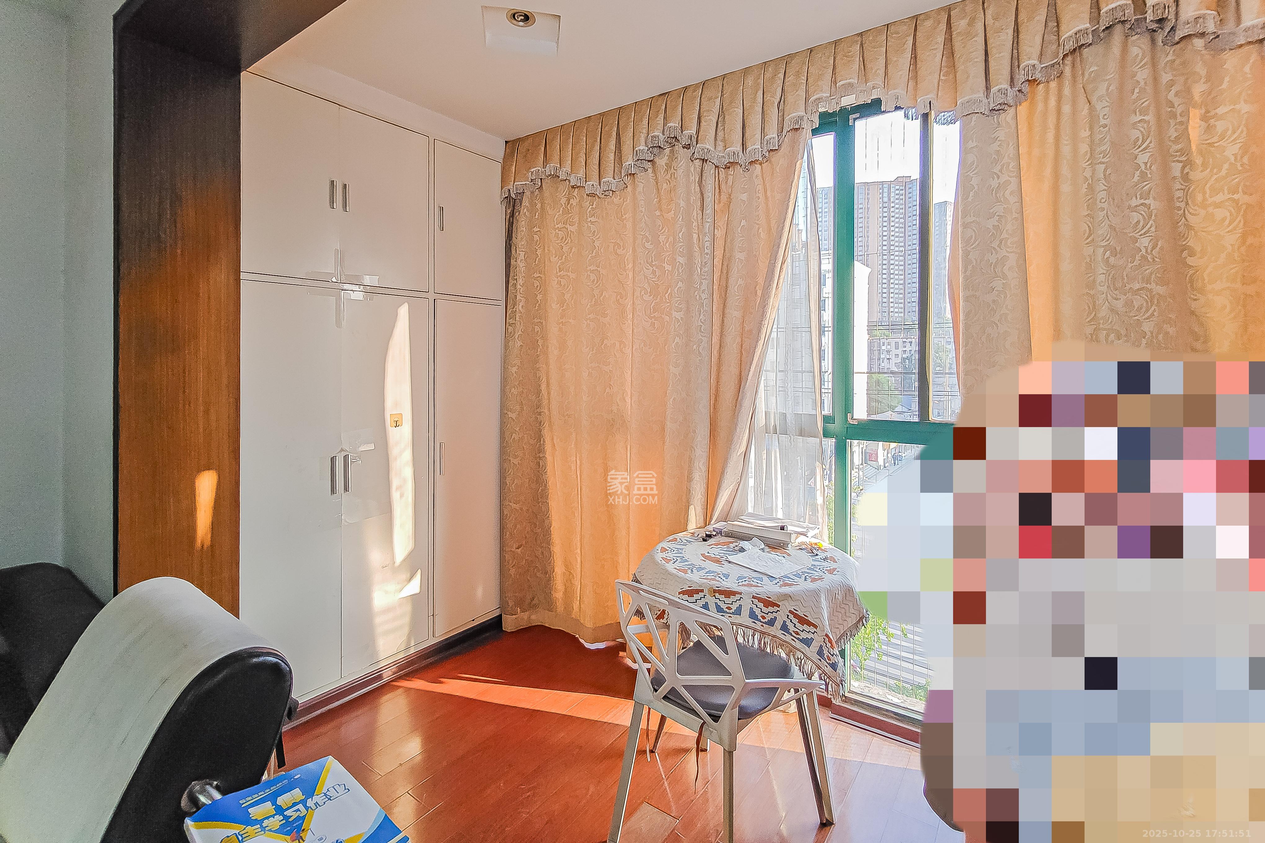 永宏佳园 3室2厅1卫 91.0万 永宏佳园 3室2厅1卫 91.0万阳台