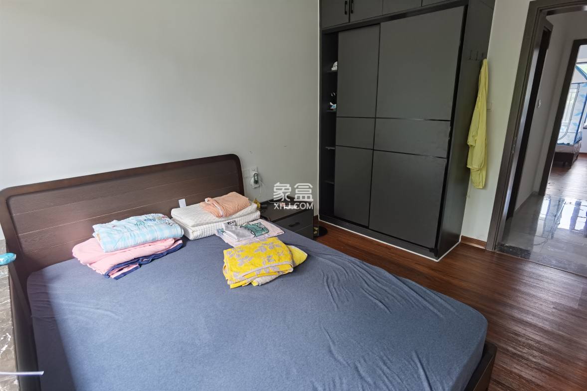 观澜湖-君悦公馆 2室1厅1卫 128.0万 观澜湖-君悦公馆 2室1厅1卫 128.0万客厅