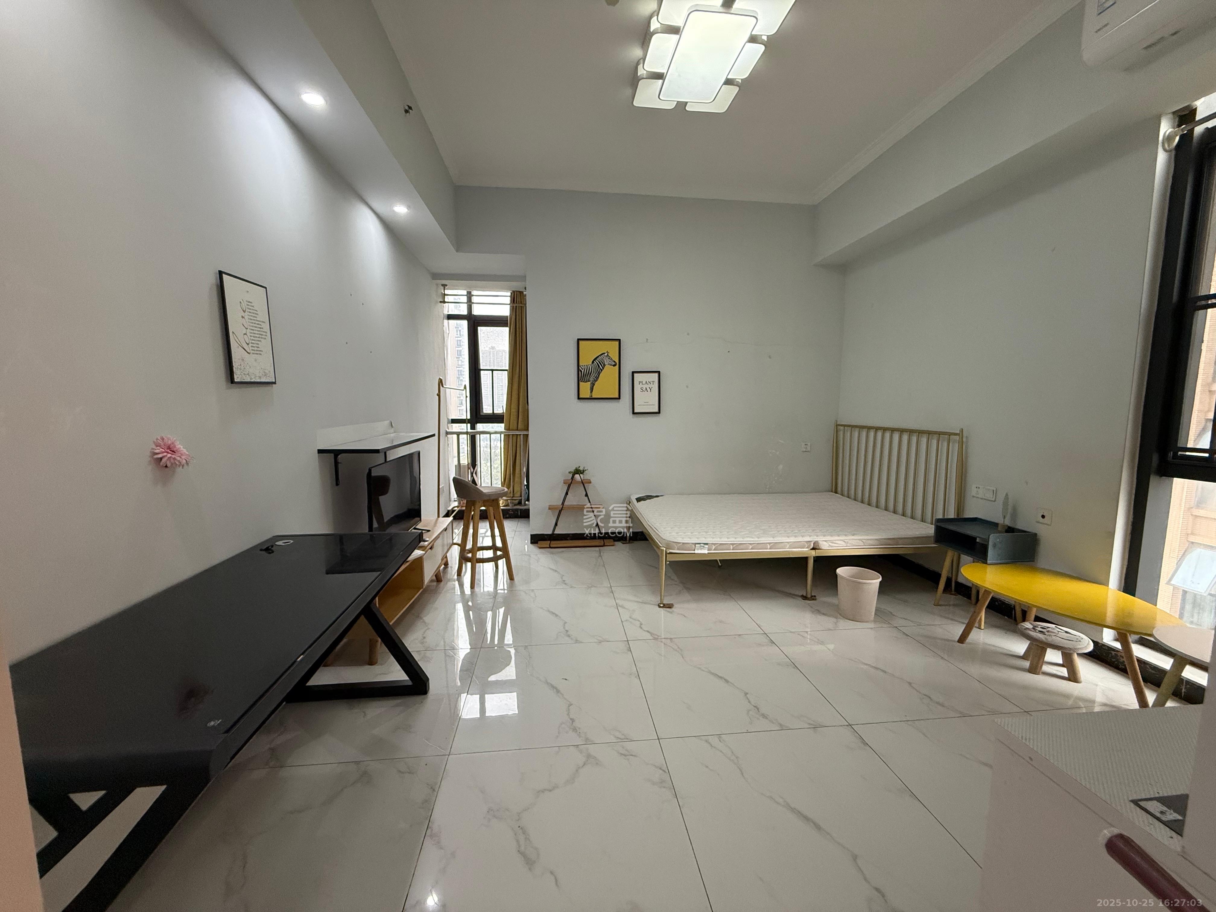 新世界广场 1室1厅1卫 1300.0元/月 新世界广场 1室1厅1卫 1300.0元/月室内图