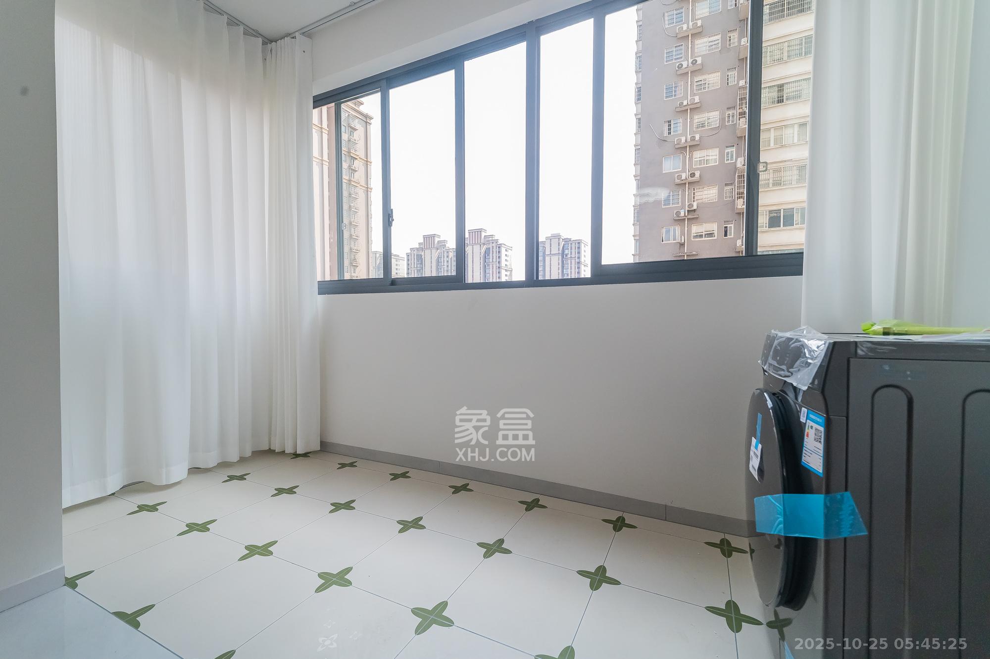 锦璨家园  3室2厅2卫    63.8万 锦璨家园  3室2厅2卫    63.8万阳台