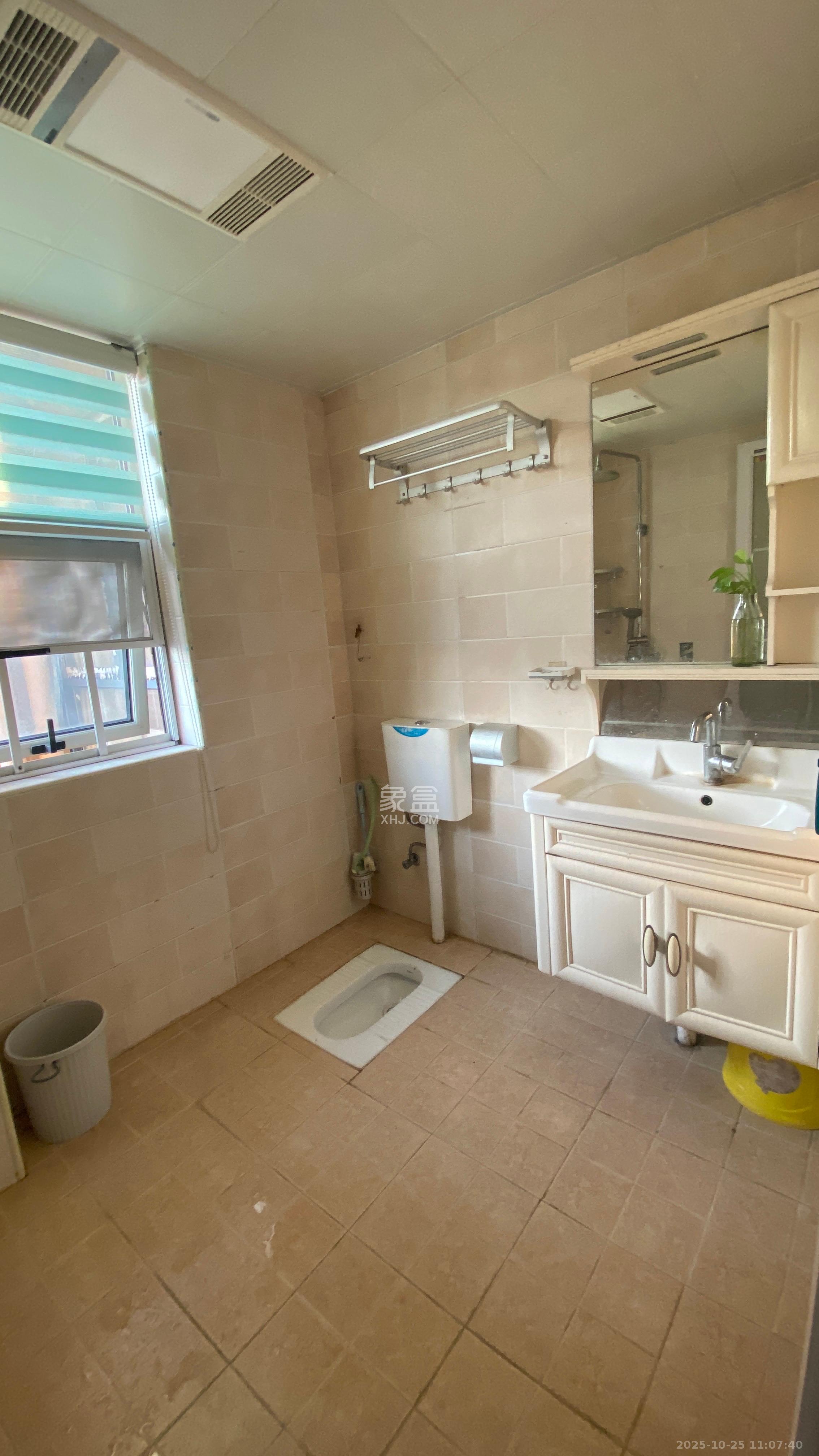 五矿万境水岸二期(五矿万境水岸和苑)  1室2厅1卫    2500.0元/月 五矿万境水岸二期(五矿万境水岸和苑)  1室2厅1卫    2500.0元/月室内图