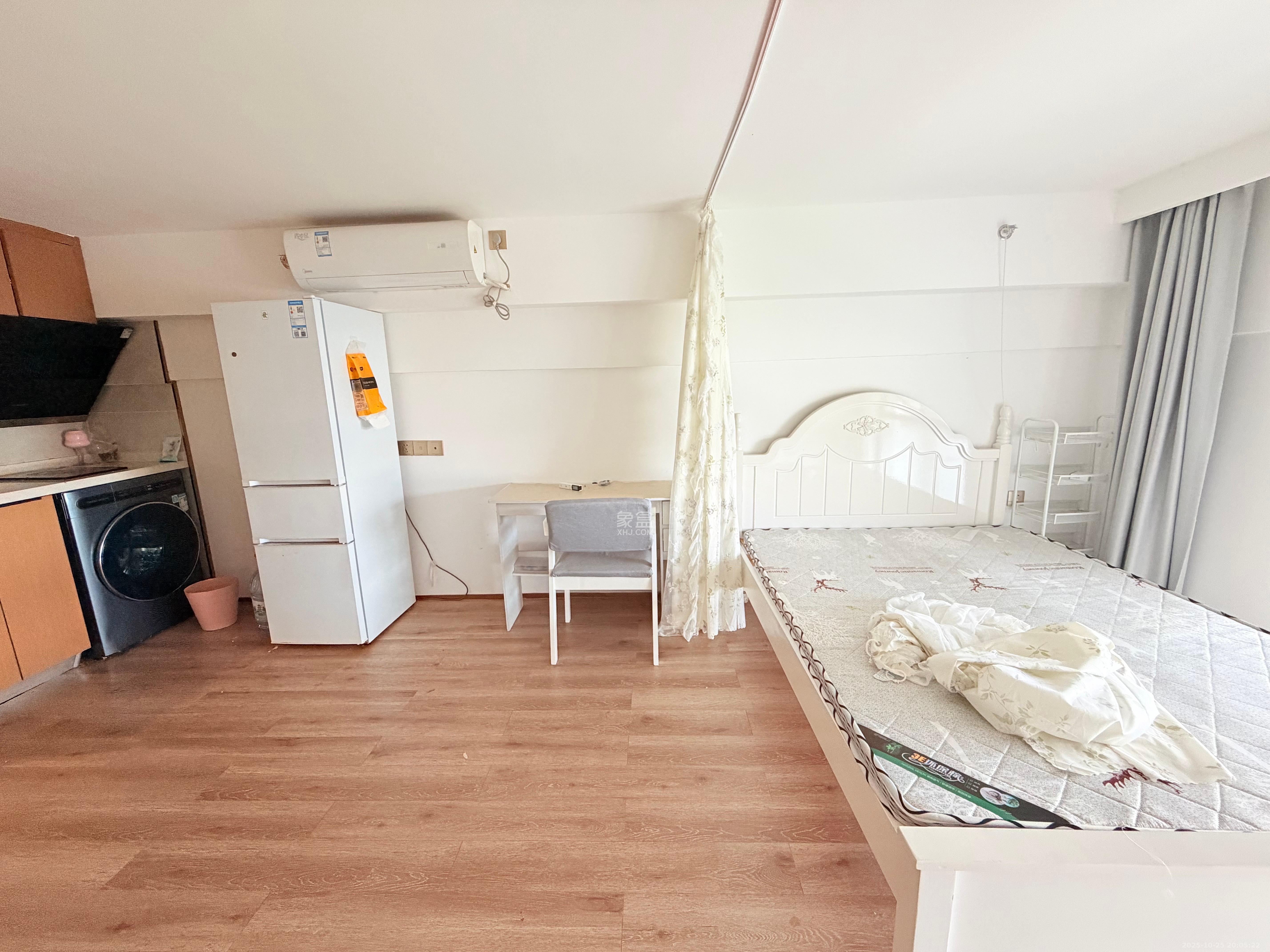 旺德府万象时代  1室1厅1卫    1600.0元/月室内图