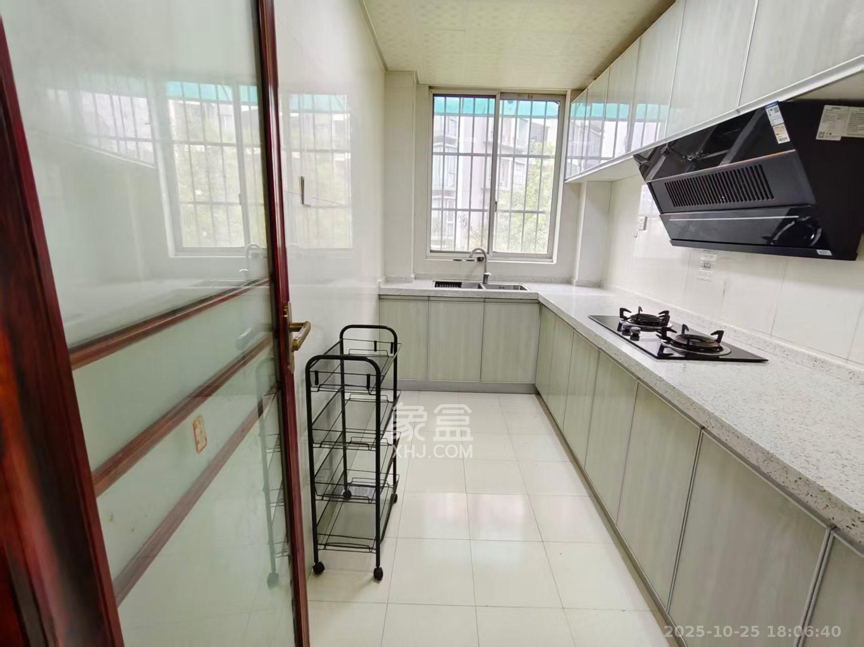 中星苑  2室2厅1卫    2200.0元/月室内图