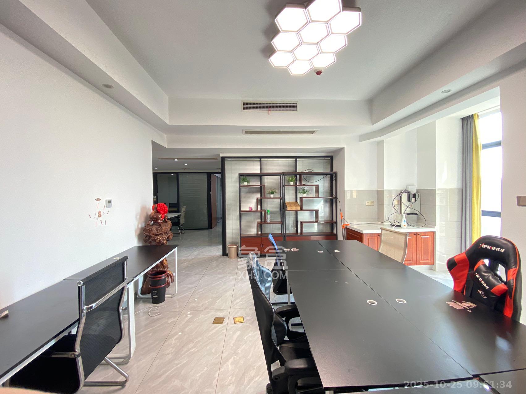 明大佳园 1室1厅1卫 8000.0元/月 明大佳园 1室1厅1卫 8000.0元/月室内图