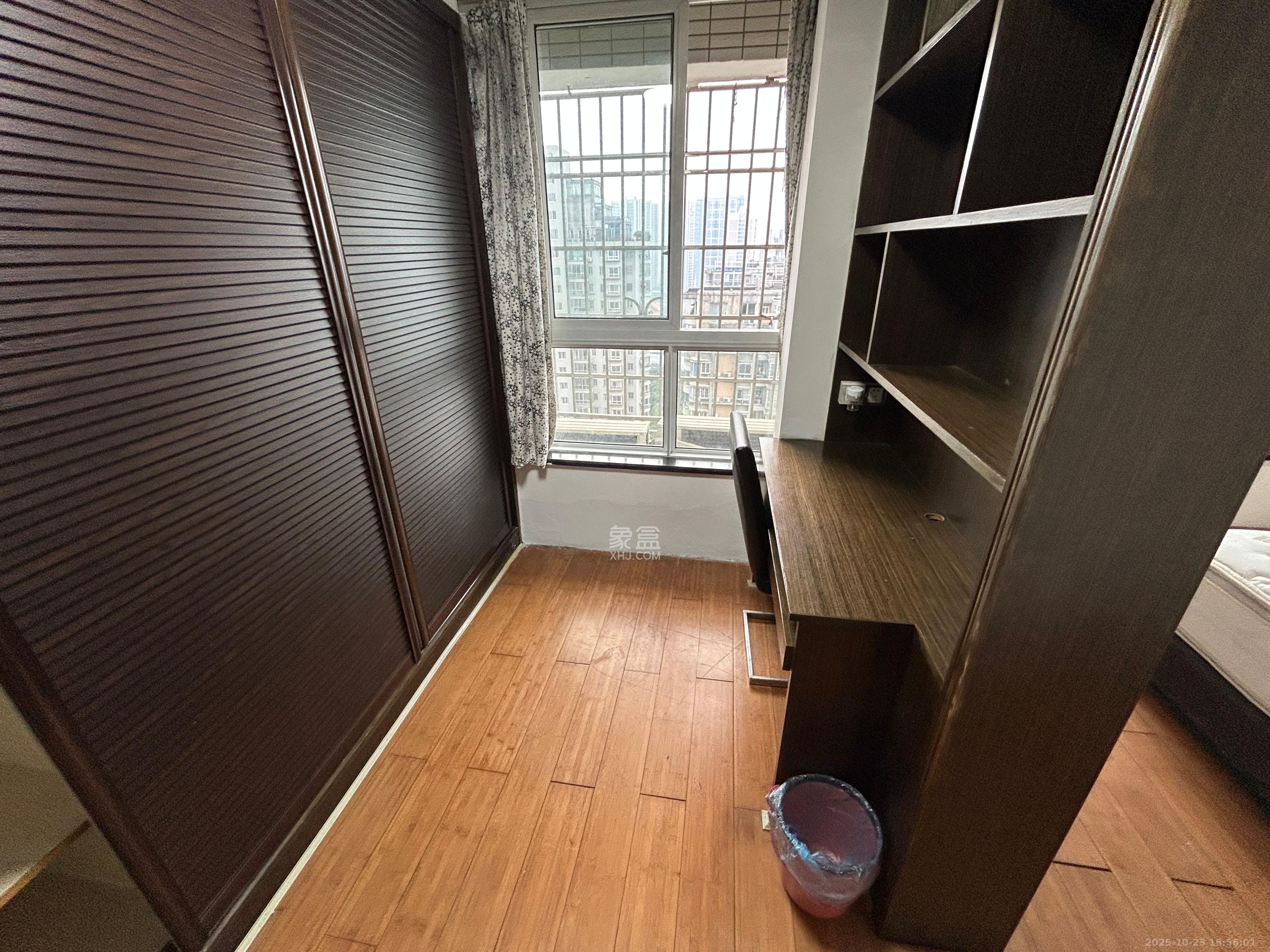 月湖兰庭  1室1厅1卫    1800.0元/月 月湖兰庭  1室1厅1卫    1800.0元/月室内图