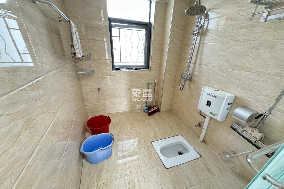 美林银谷  3室2厅2卫    3000.0元/月 美林银谷  3室2厅2卫    3000.0元/月室内图