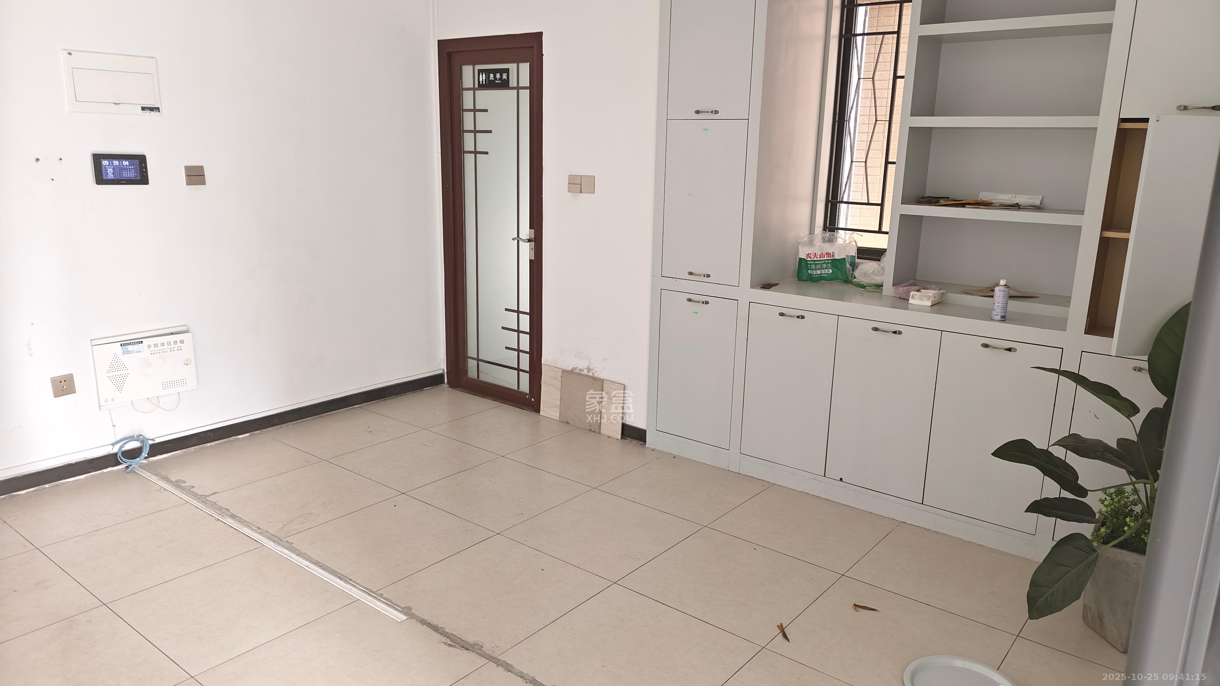 万博汇  2室1厅1卫    2000.0元/月室内图