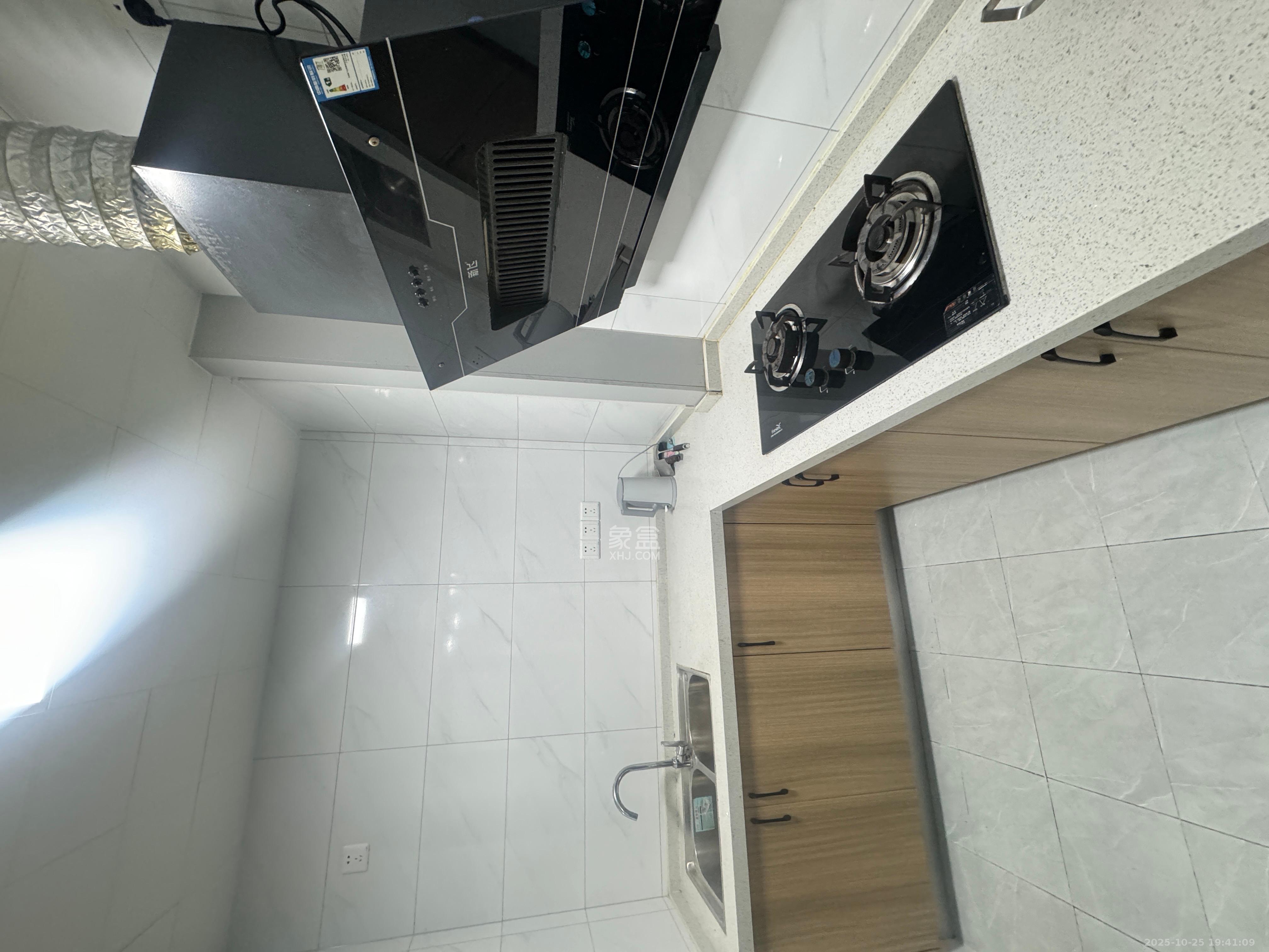 中国铁建梅溪青秀三期  3室2厅2卫    2700.0元/月 中国铁建梅溪青秀三期  3室2厅2卫    2700.0元/月室内图