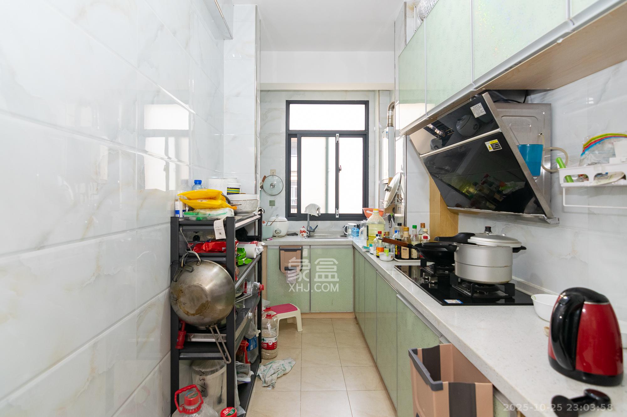 澳海澜庭 2室2厅1卫 43.0万 澳海澜庭 2室2厅1卫 43.0万厨房