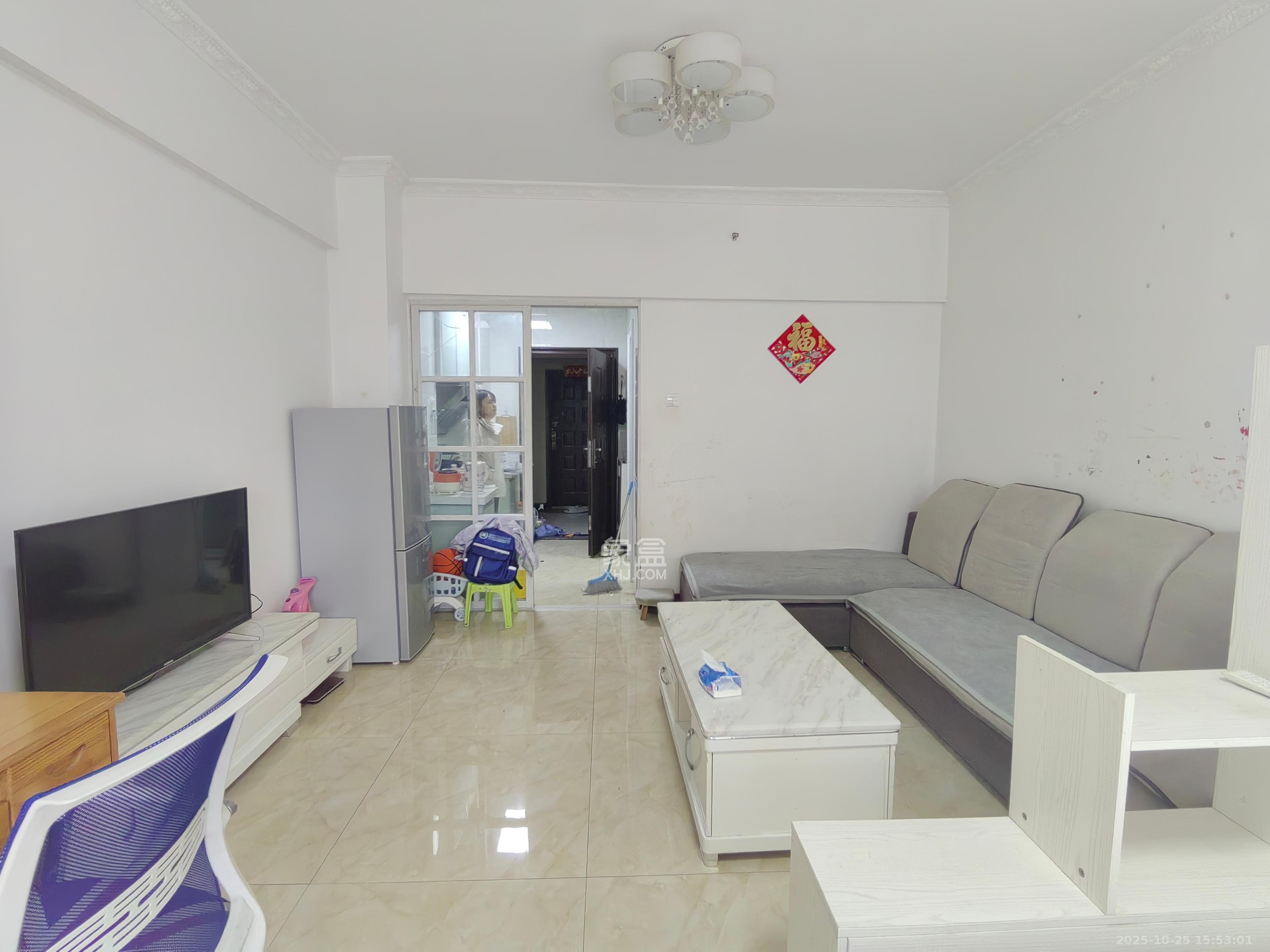 世纪桃花苑  1室1厅1卫    1300.0元/月 世纪桃花苑  1室1厅1卫    1300.0元/月室内图