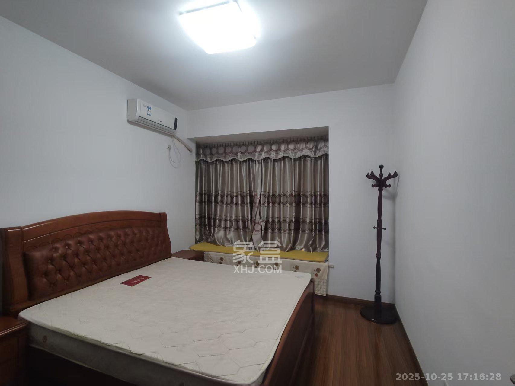 夏威夷碧水春城(碧桂园城市花园)  3室2厅2卫    2200.0元/月 夏威夷碧水春城(碧桂园城市花园)  3室2厅2卫    2200.0元/月室内图