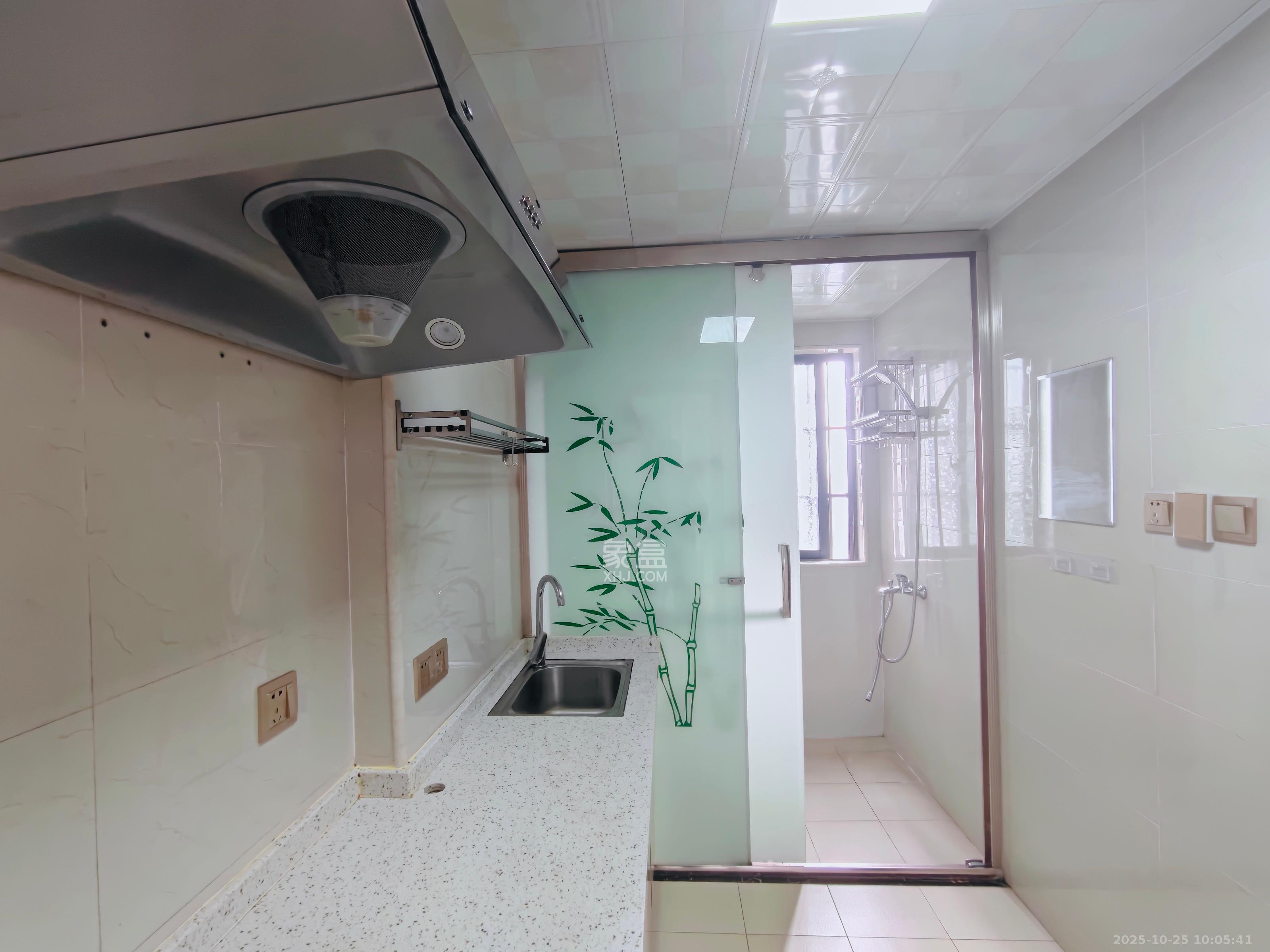 辉宏橄榄城  1室1厅1卫    1200.0元/月 辉宏橄榄城  1室1厅1卫    1200.0元/月室内图