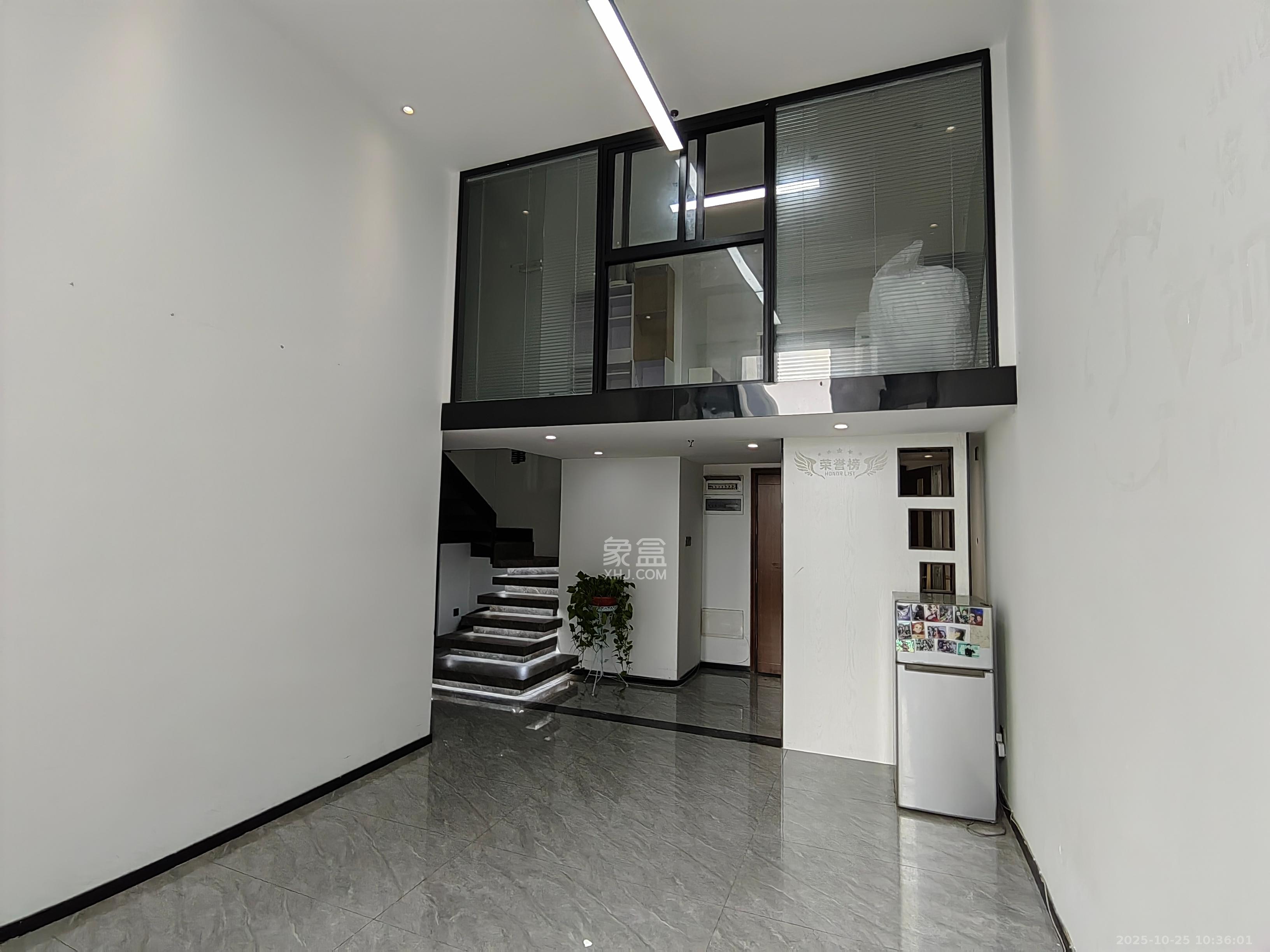 恒大御景半岛锦绣苑  4室1厅2卫    2700.0元/月室内图