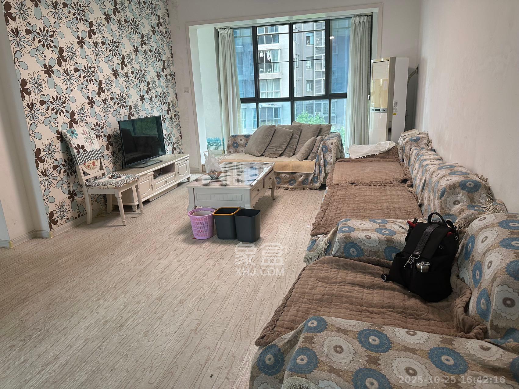 颐和佳园  2室2厅1卫    1800.0元/月室内图1