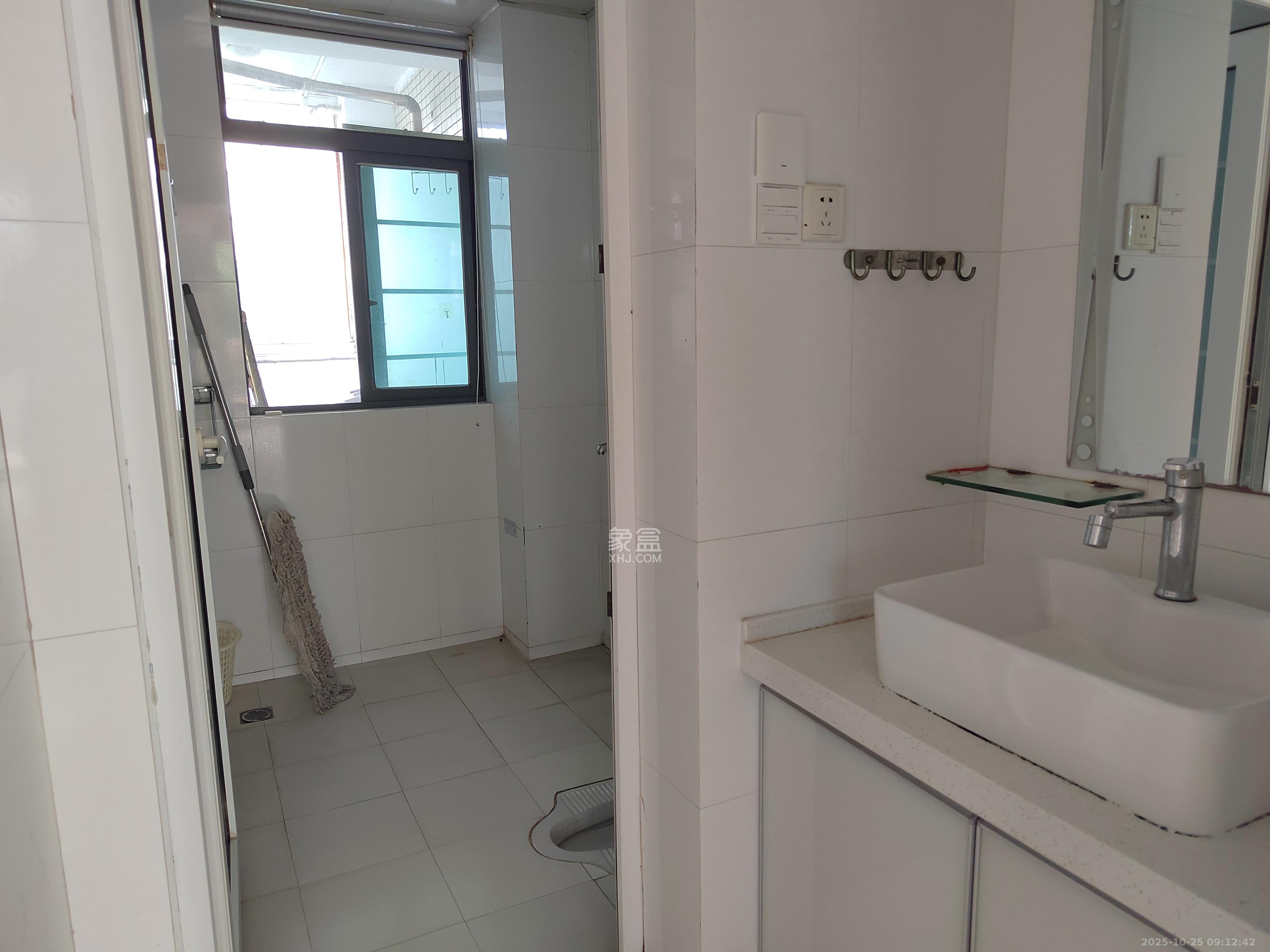 仁和香堤雅境  4室2厅2卫    3500.0元/月室内图