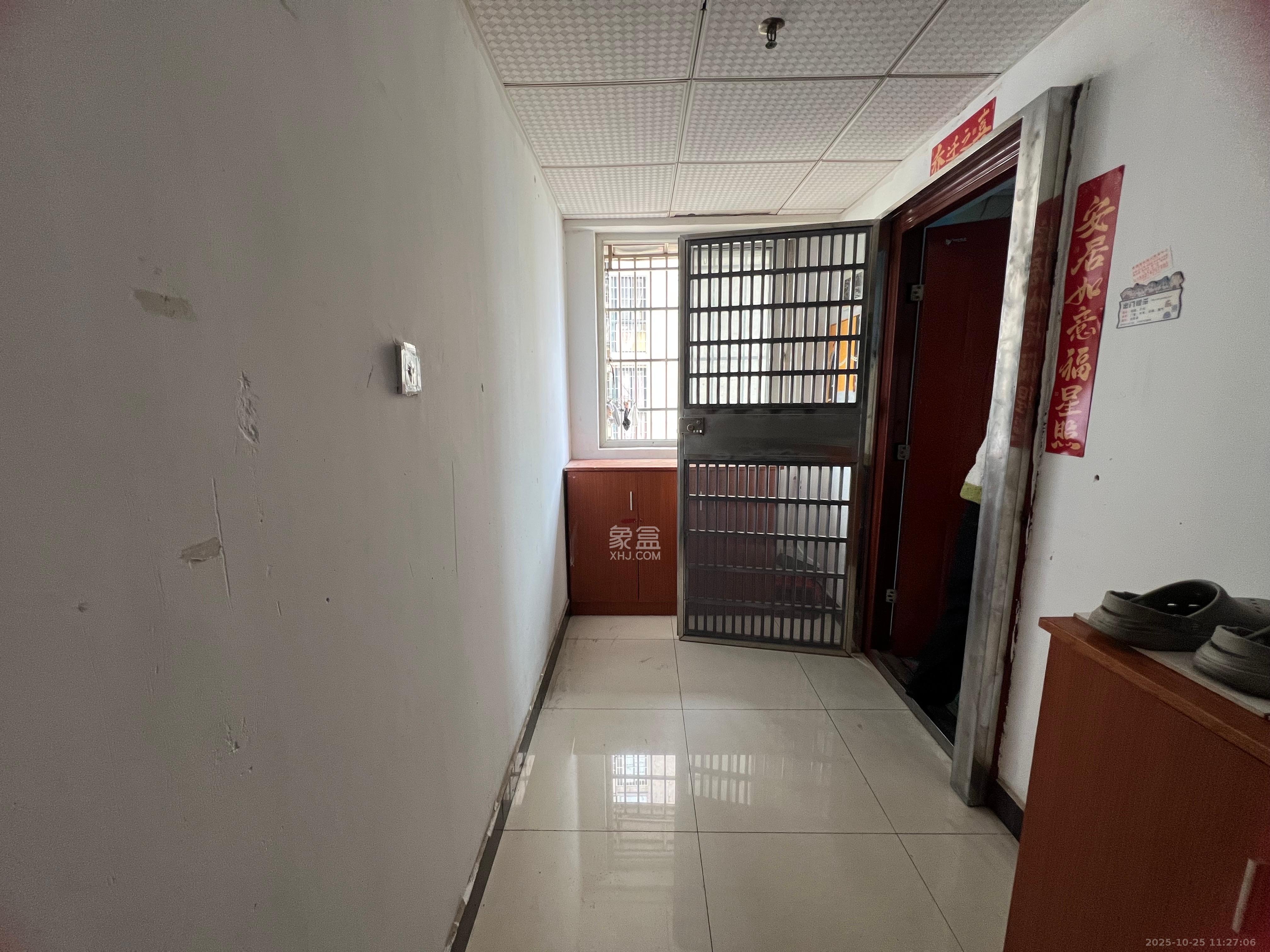 先锋东外滩  2室1厅1卫    1800.0元/月 先锋东外滩  2室1厅1卫    1800.0元/月室内图